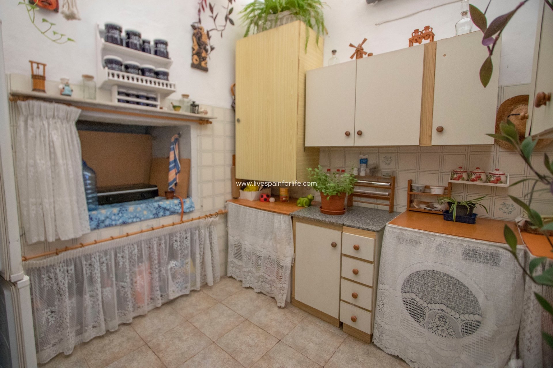 Resale - Country Property -
Albatera