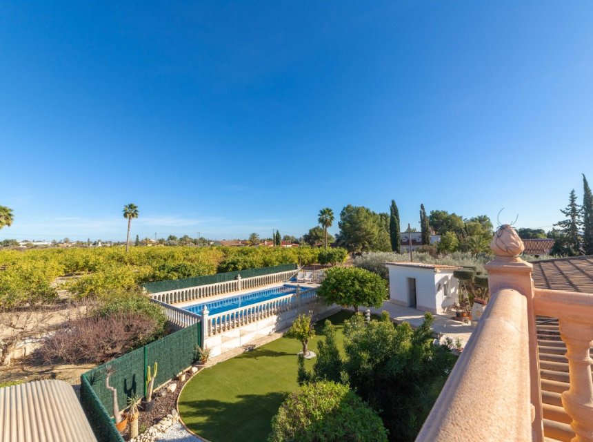 Resale - Country Property -
Albatera