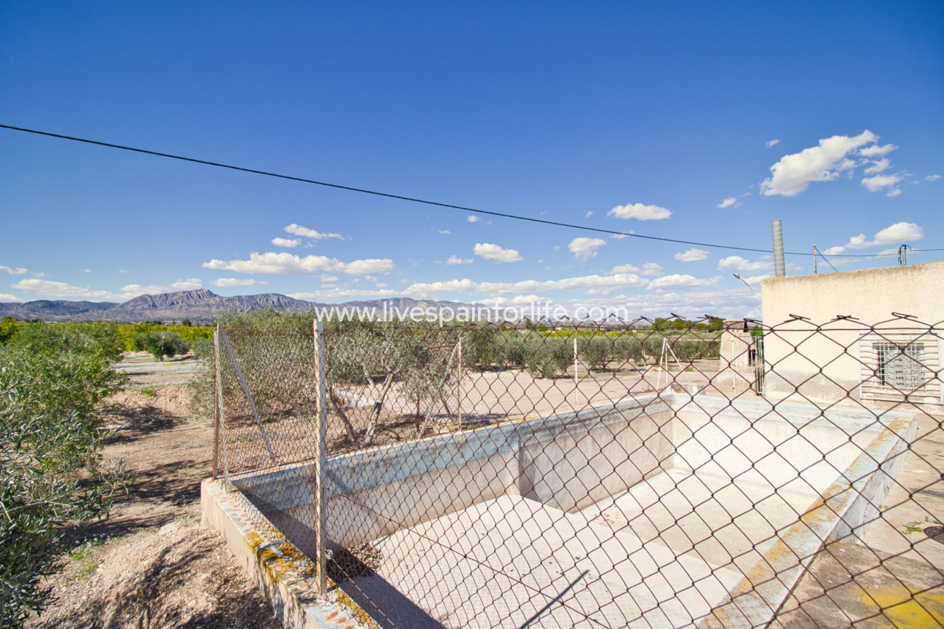 Resale - Country Property -
Albatera