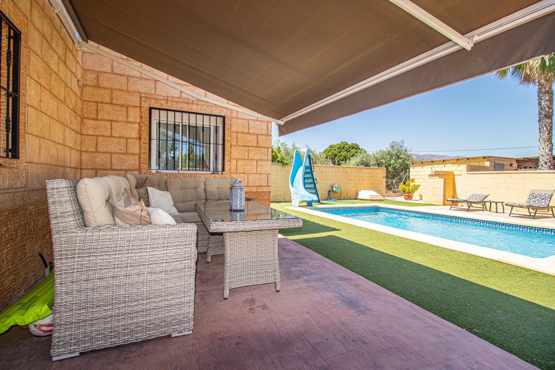 Resale - Country Property -
Albatera