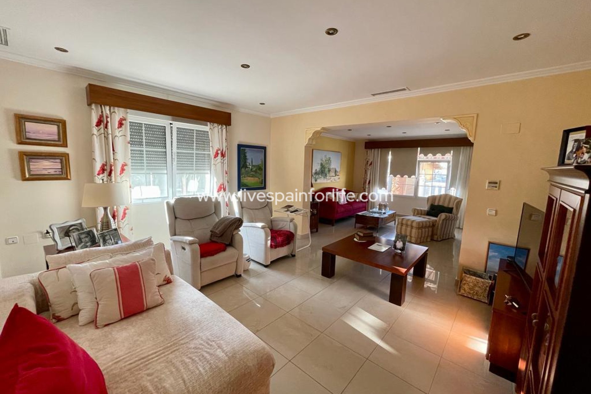 Resale - Country Property -
Albatera