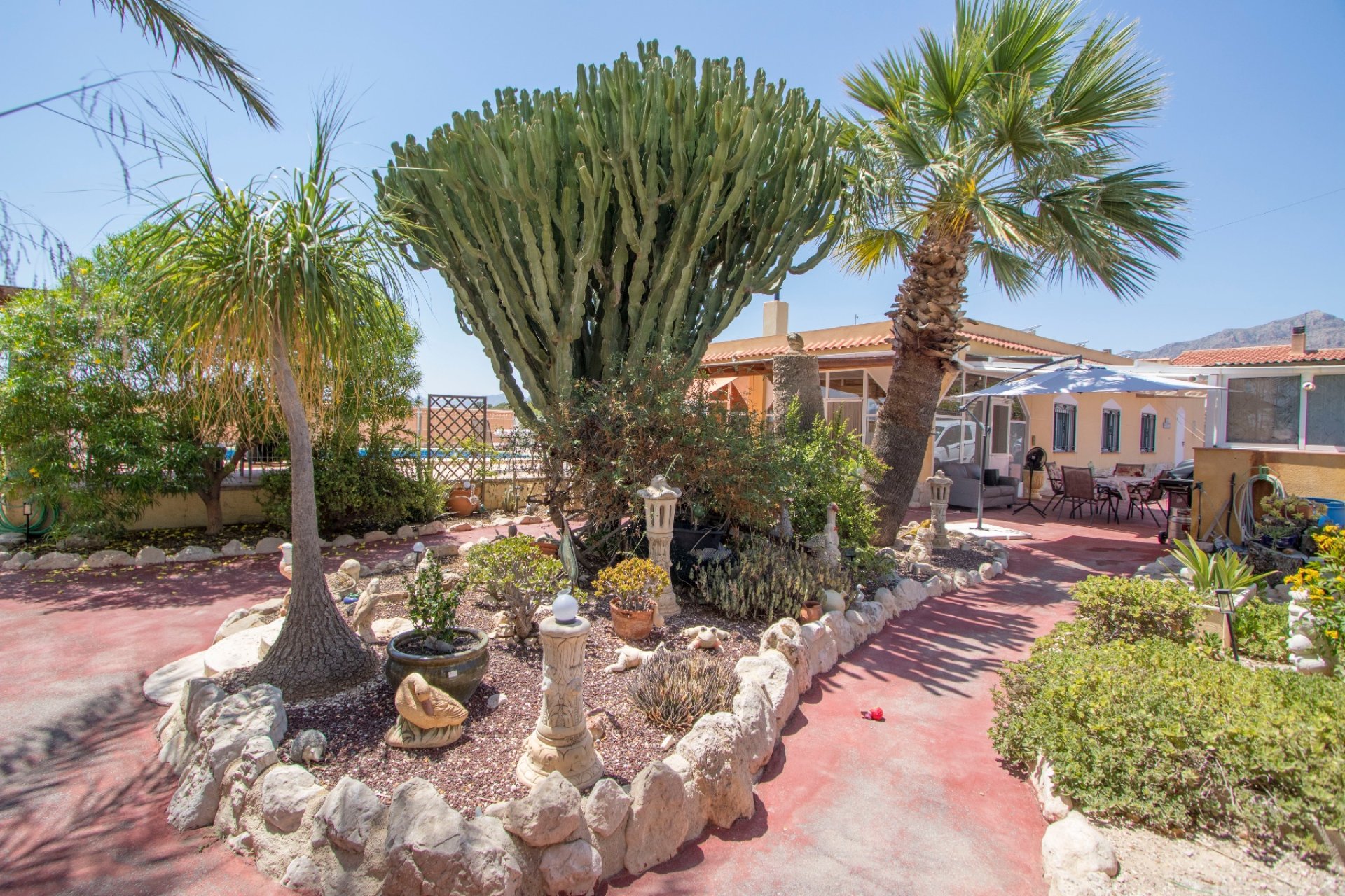 Resale - Country Property -
Albatera