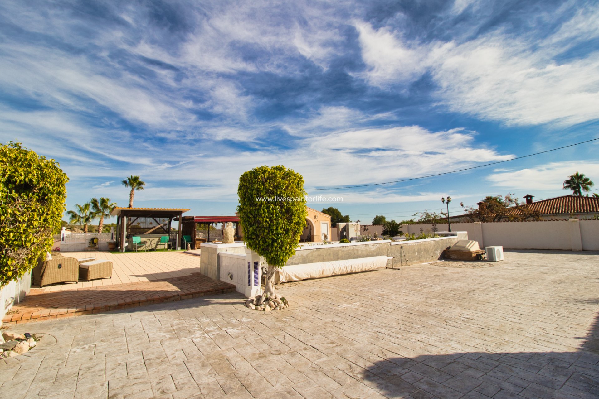 Resale - Country Property -
Albatera