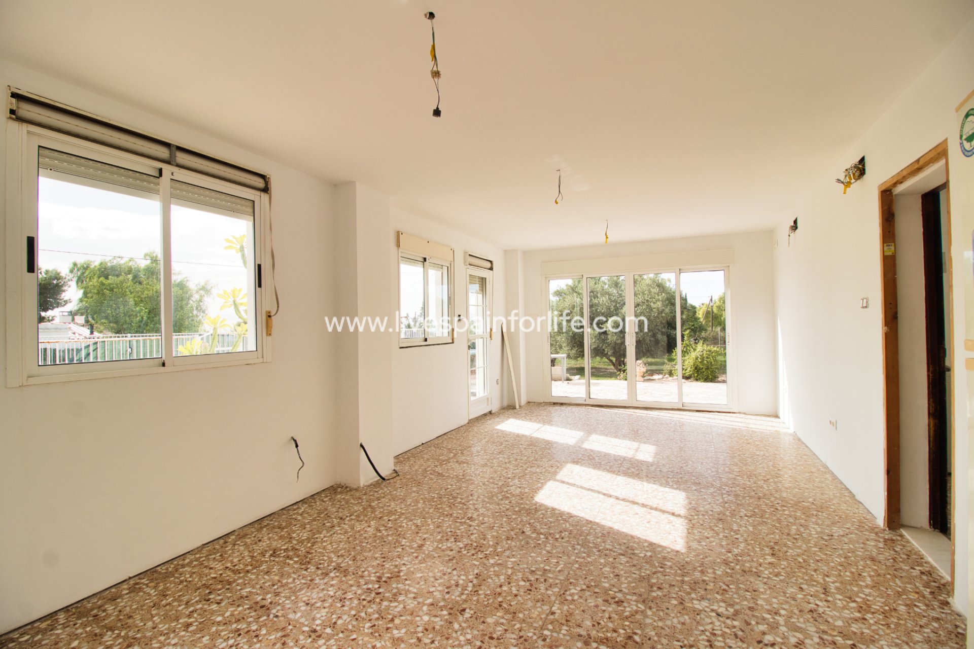 Resale - Country Property -
Albatera