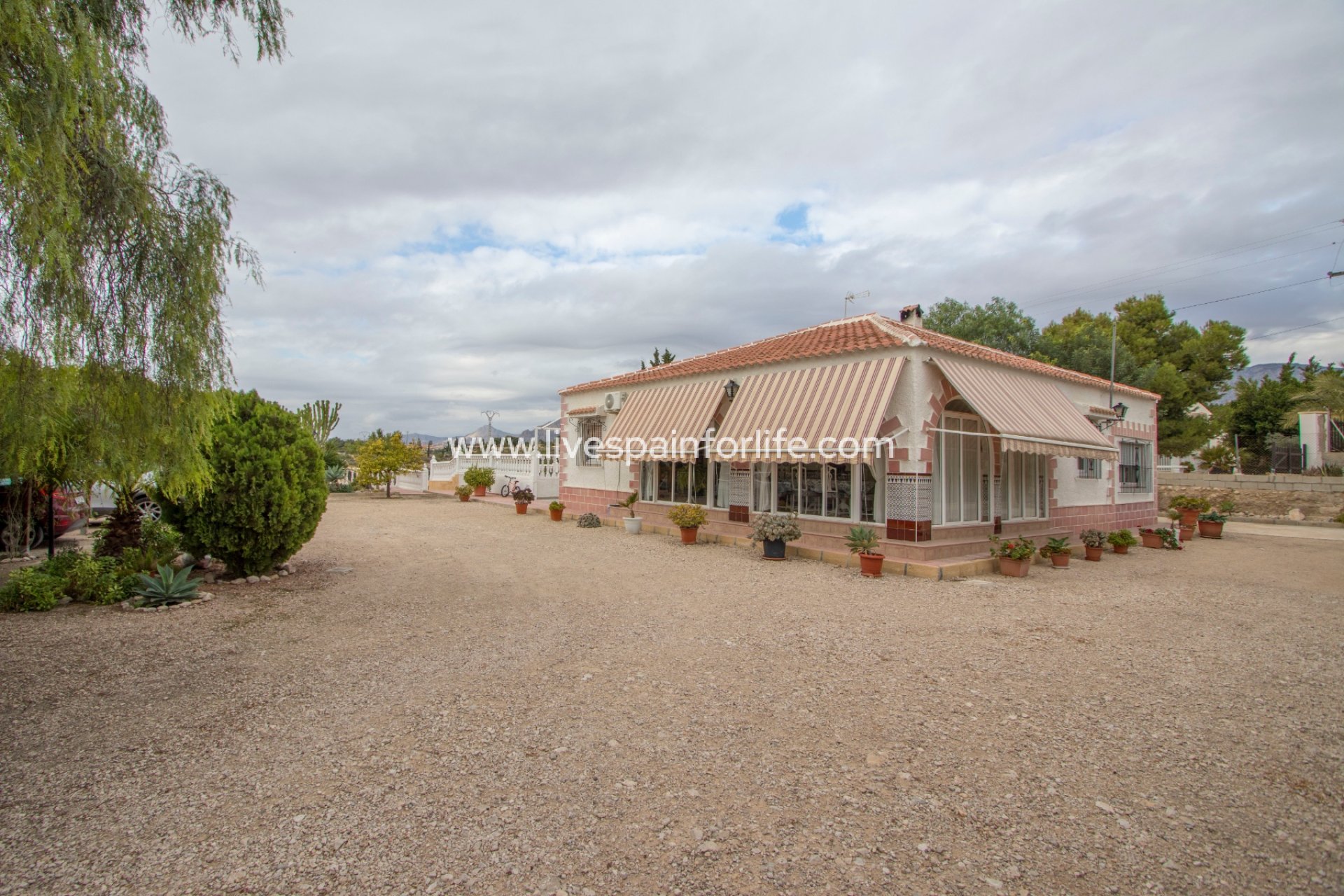 Resale - Country Property -
Albatera