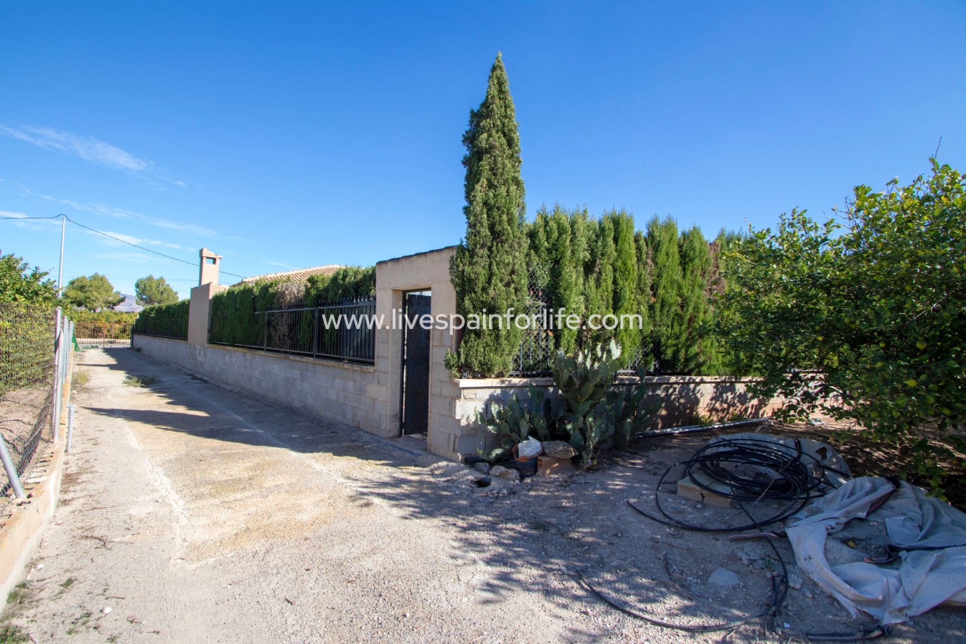 Resale - Country Property -
Albatera