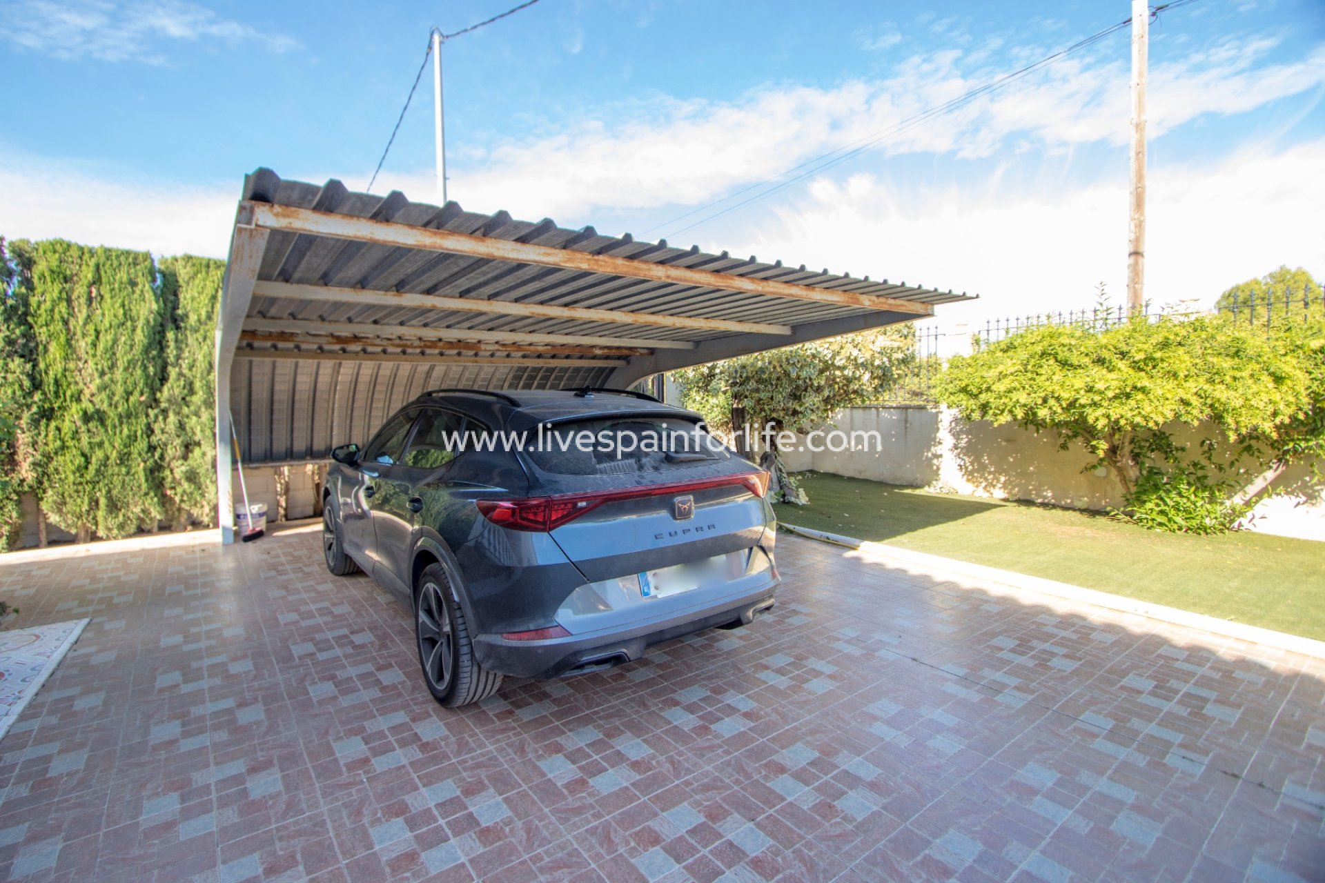 Resale - Country Property -
Albatera