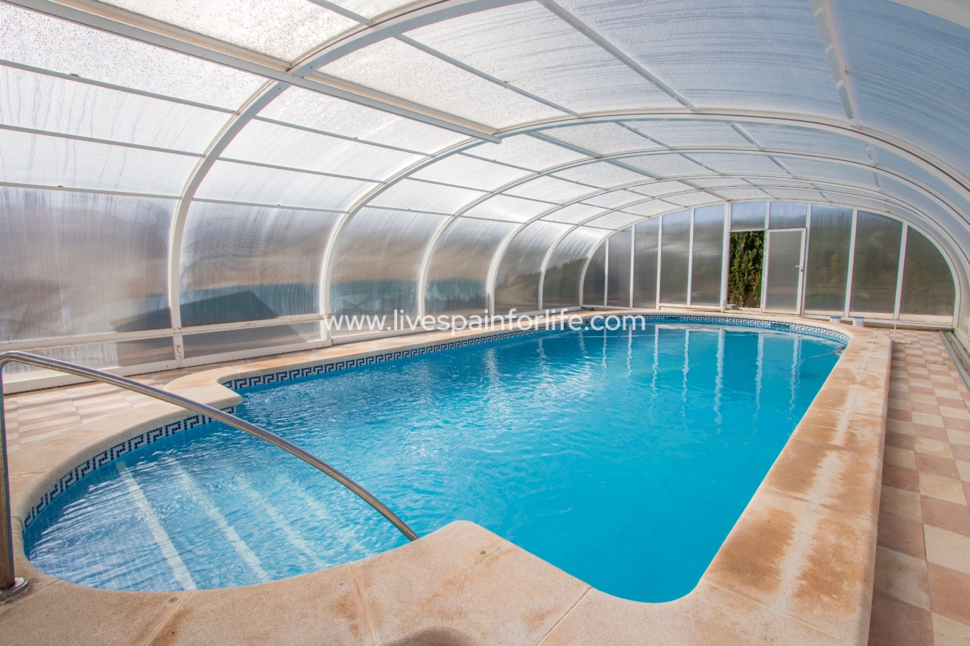 Resale - Country Property -
Albatera