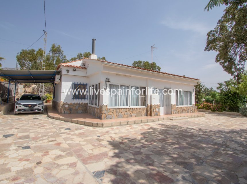 Resale - Country Property -
Albatera
