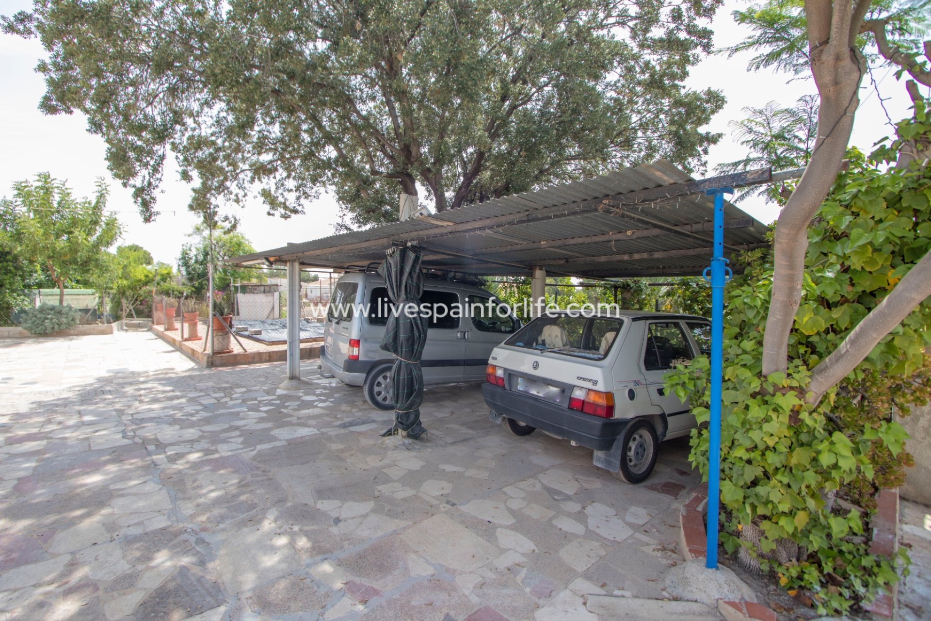 Resale - Country Property -
Albatera