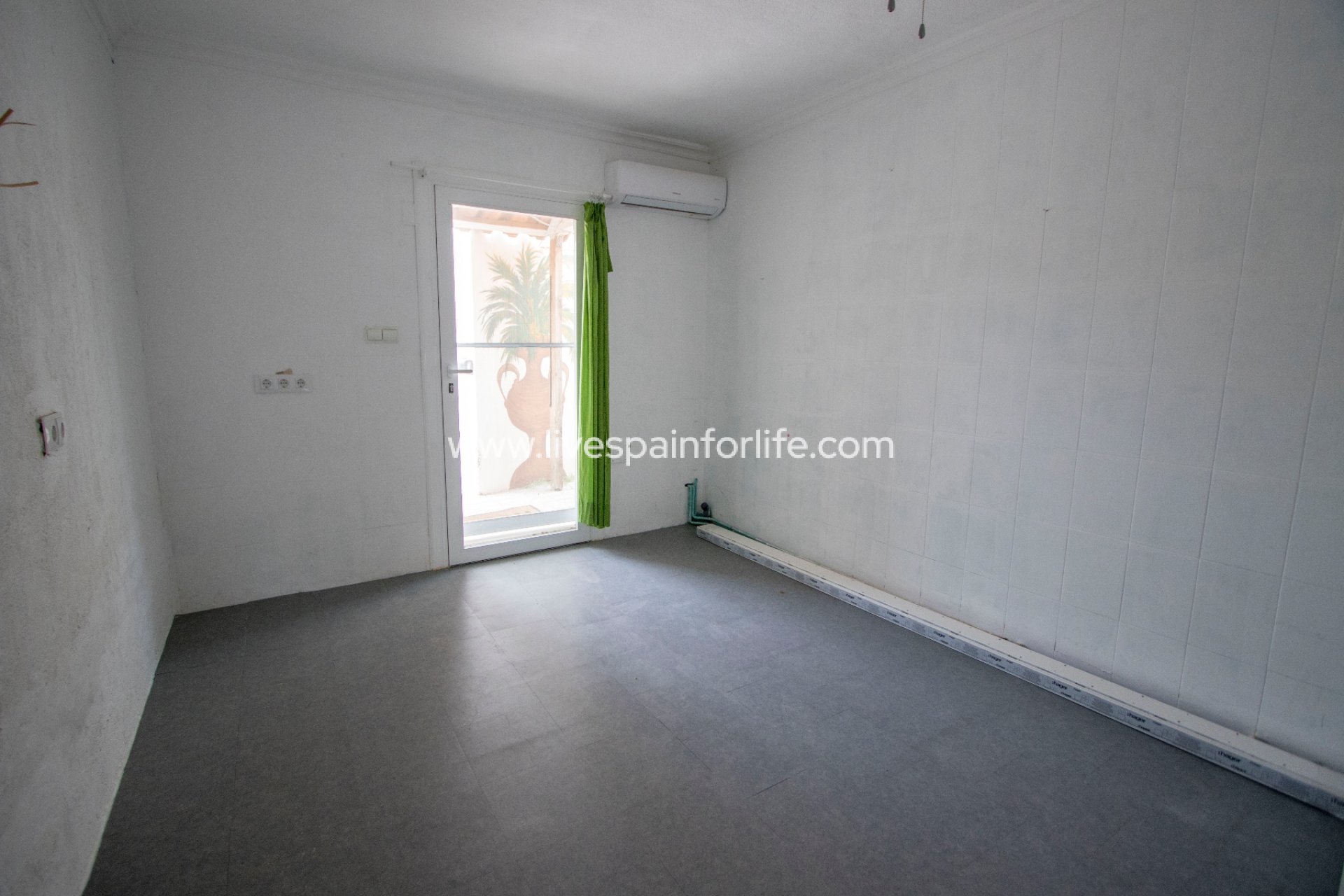 Resale - Country Property -
Albatera