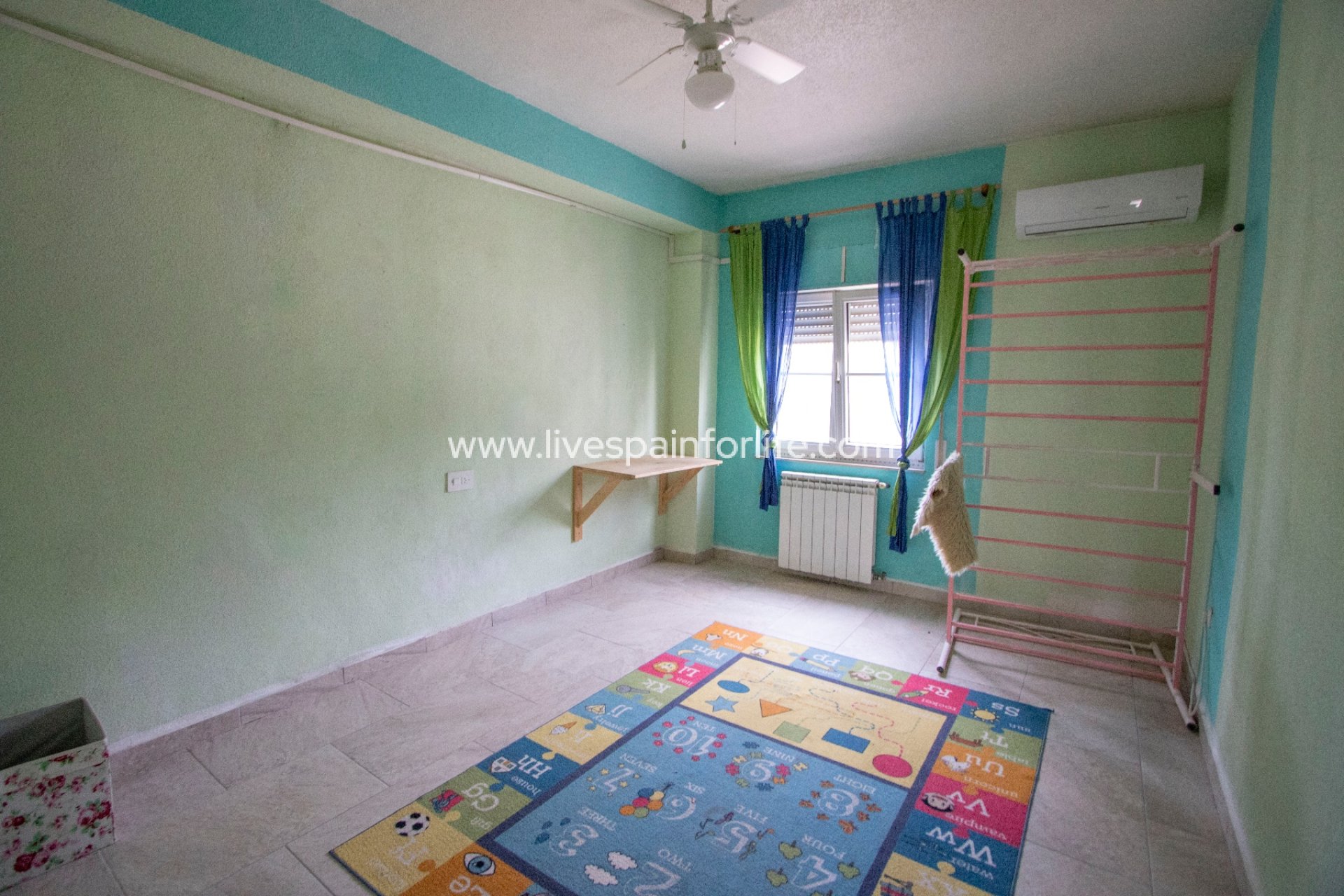 Resale - Country Property -
Albatera