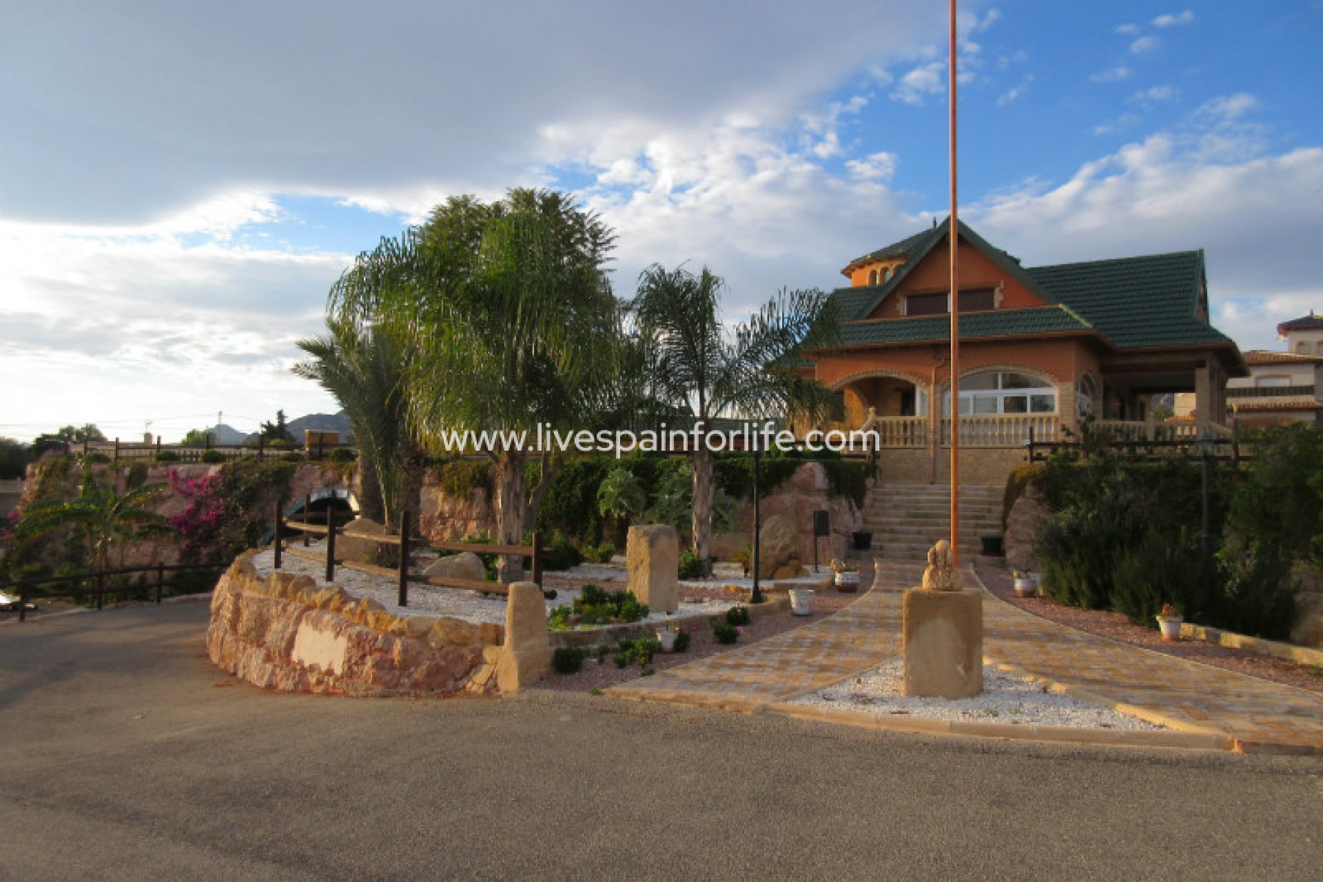 Resale - Country Property -
Albatera