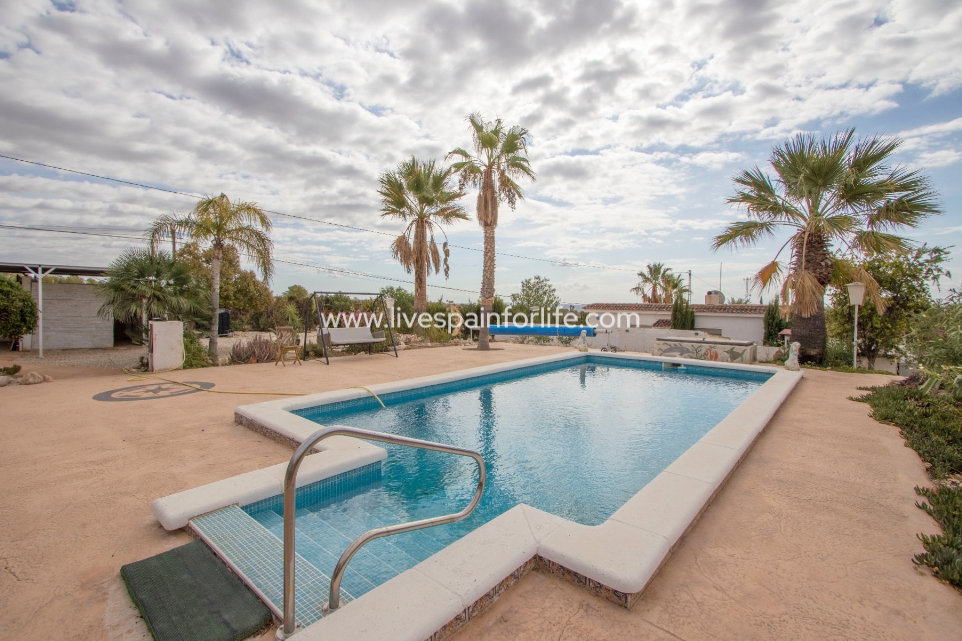 Resale - Country Property -
Albatera