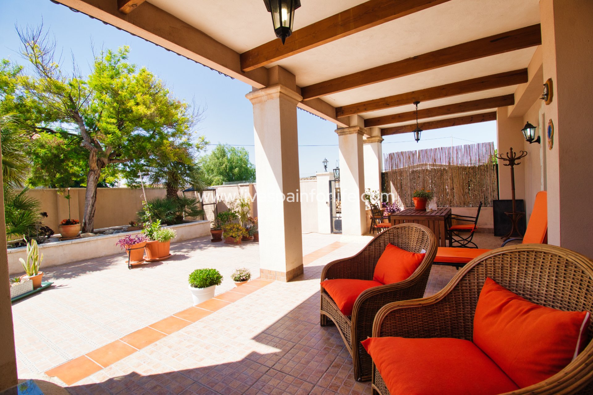 Resale - Country Property -
Albatera