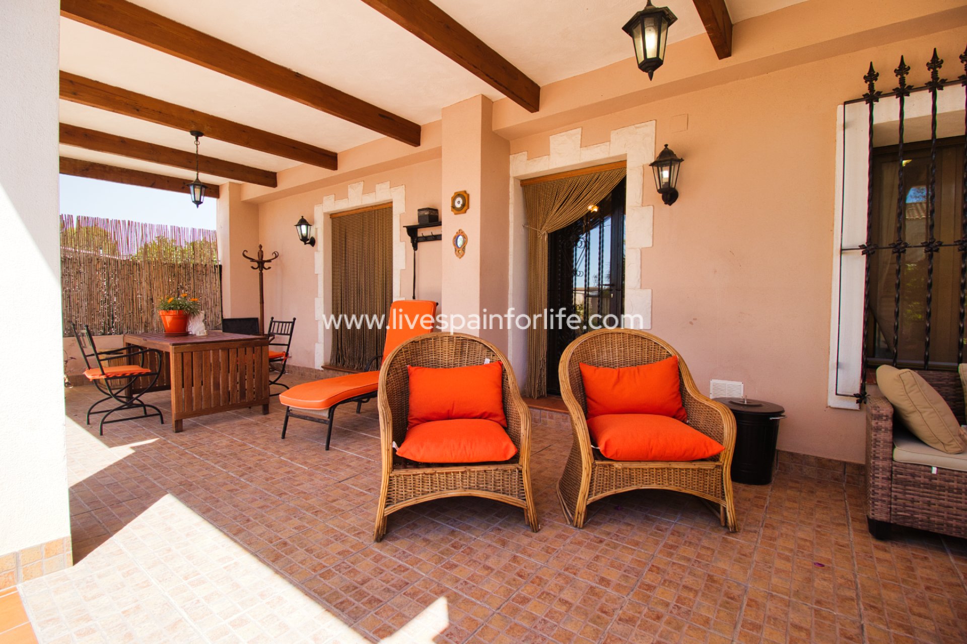 Resale - Country Property -
Albatera
