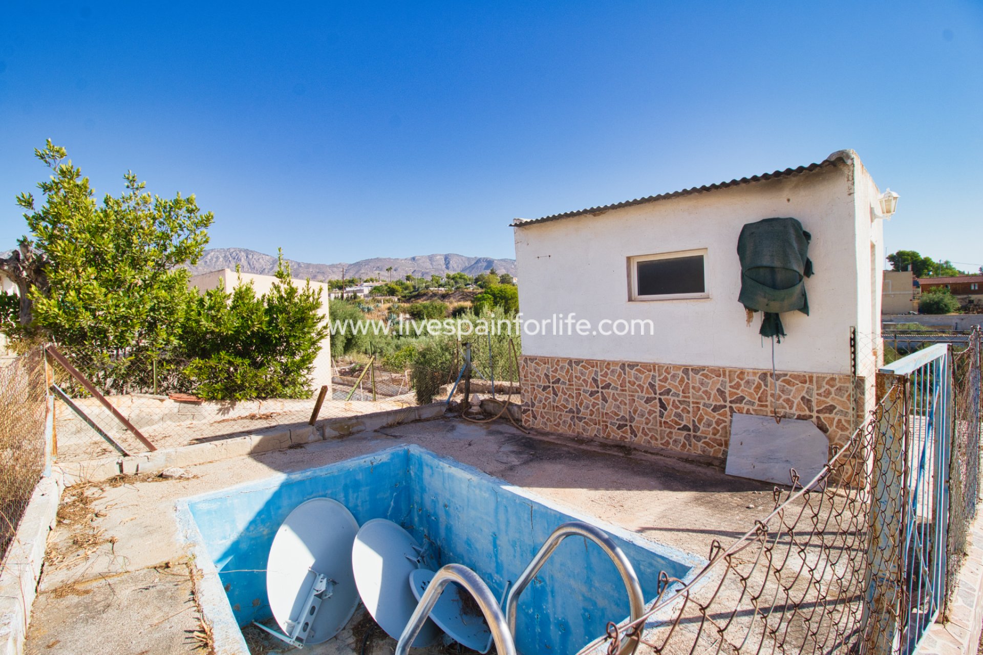 Resale - Country Property -
Albatera