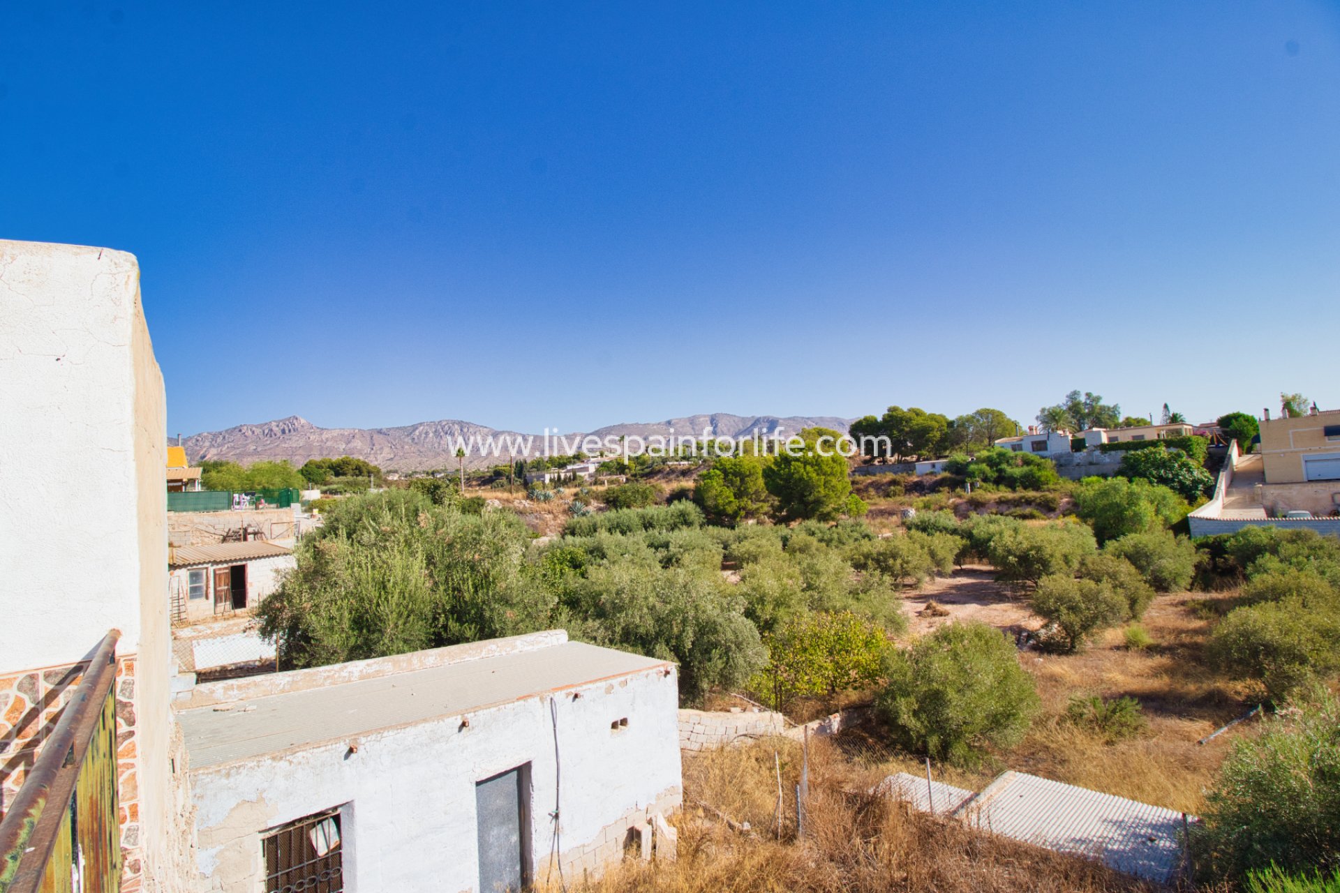 Resale - Country Property -
Albatera