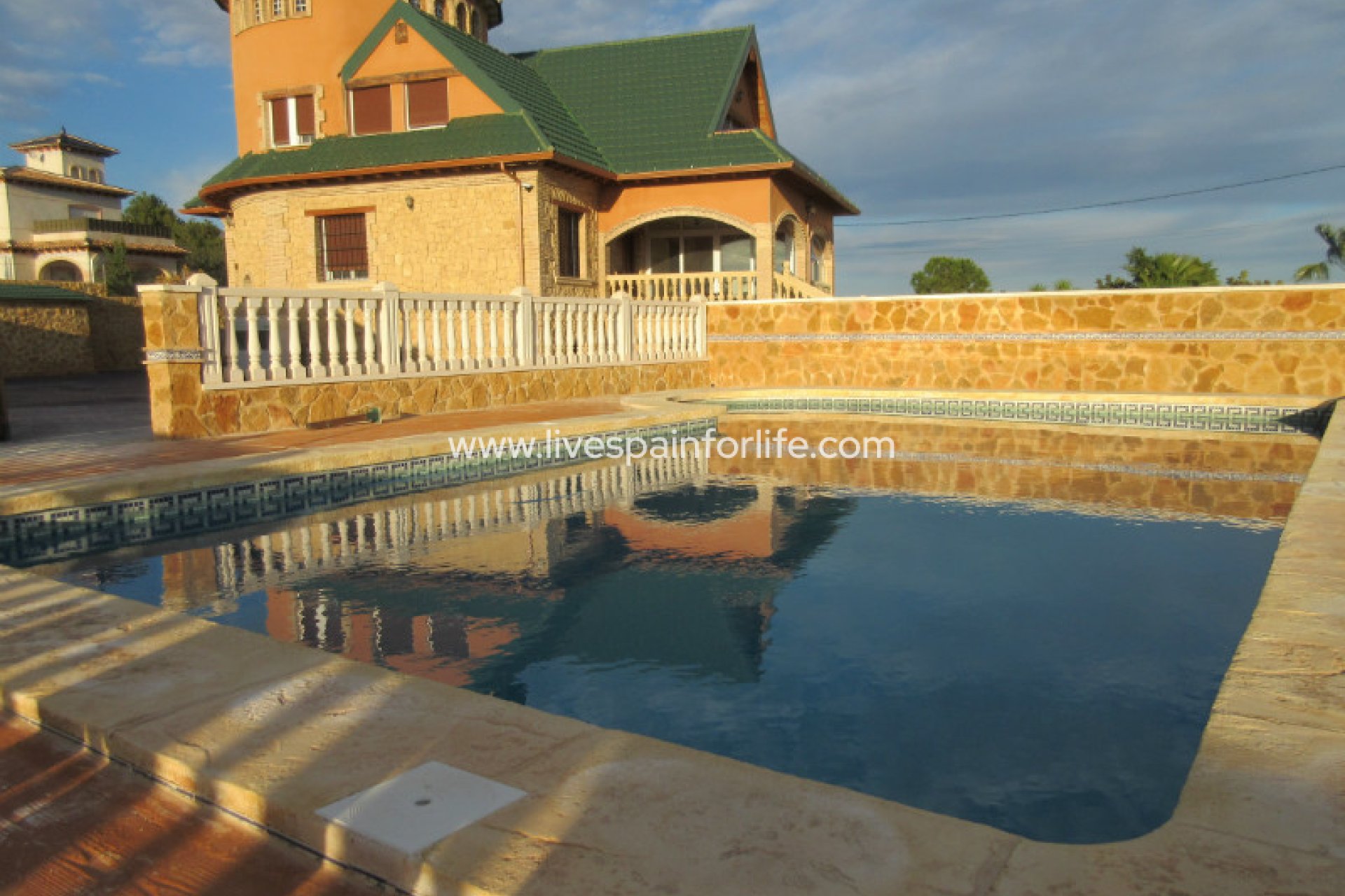 Resale - Country Property -
Albatera