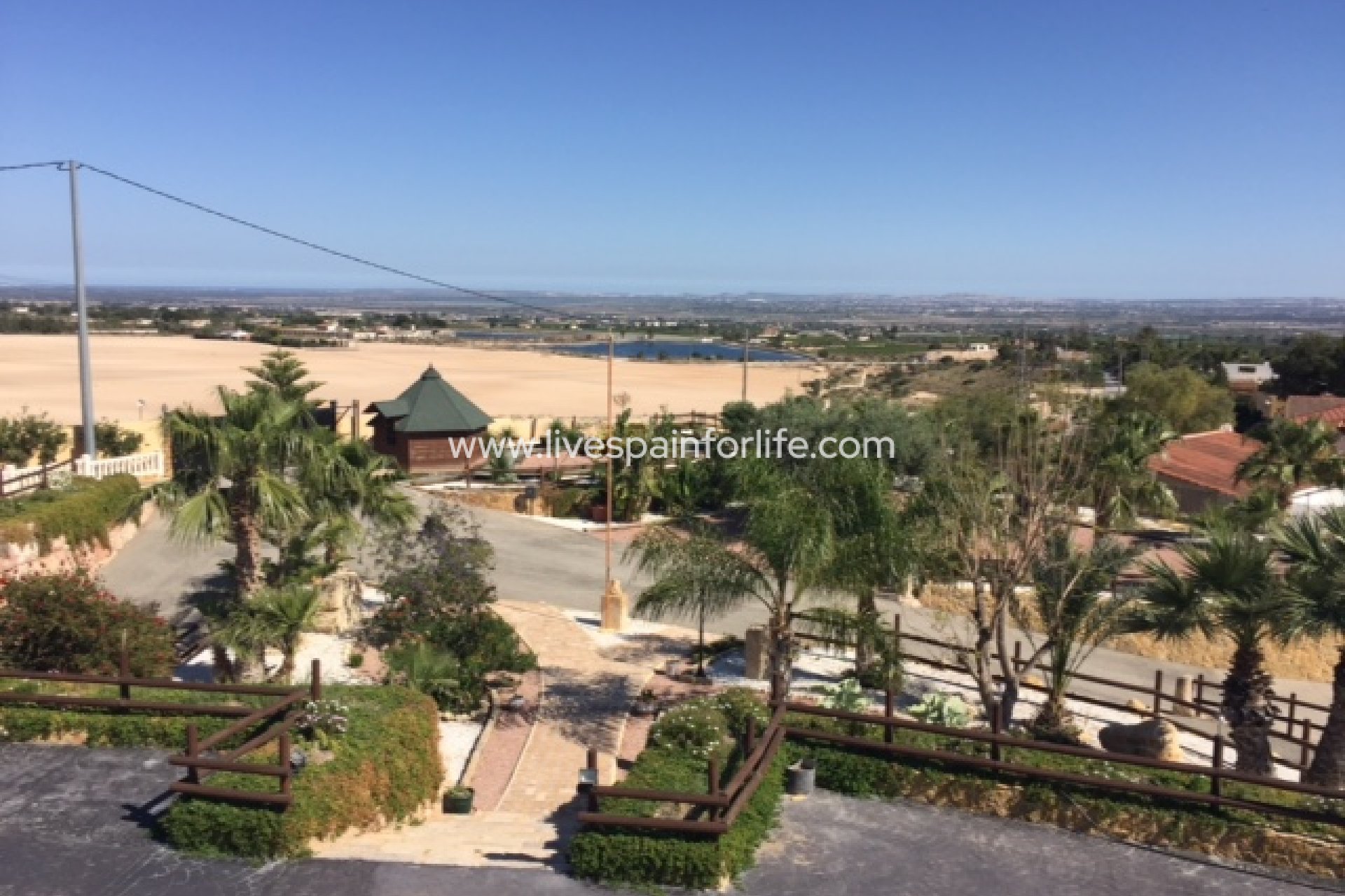 Resale - Country Property -
Albatera