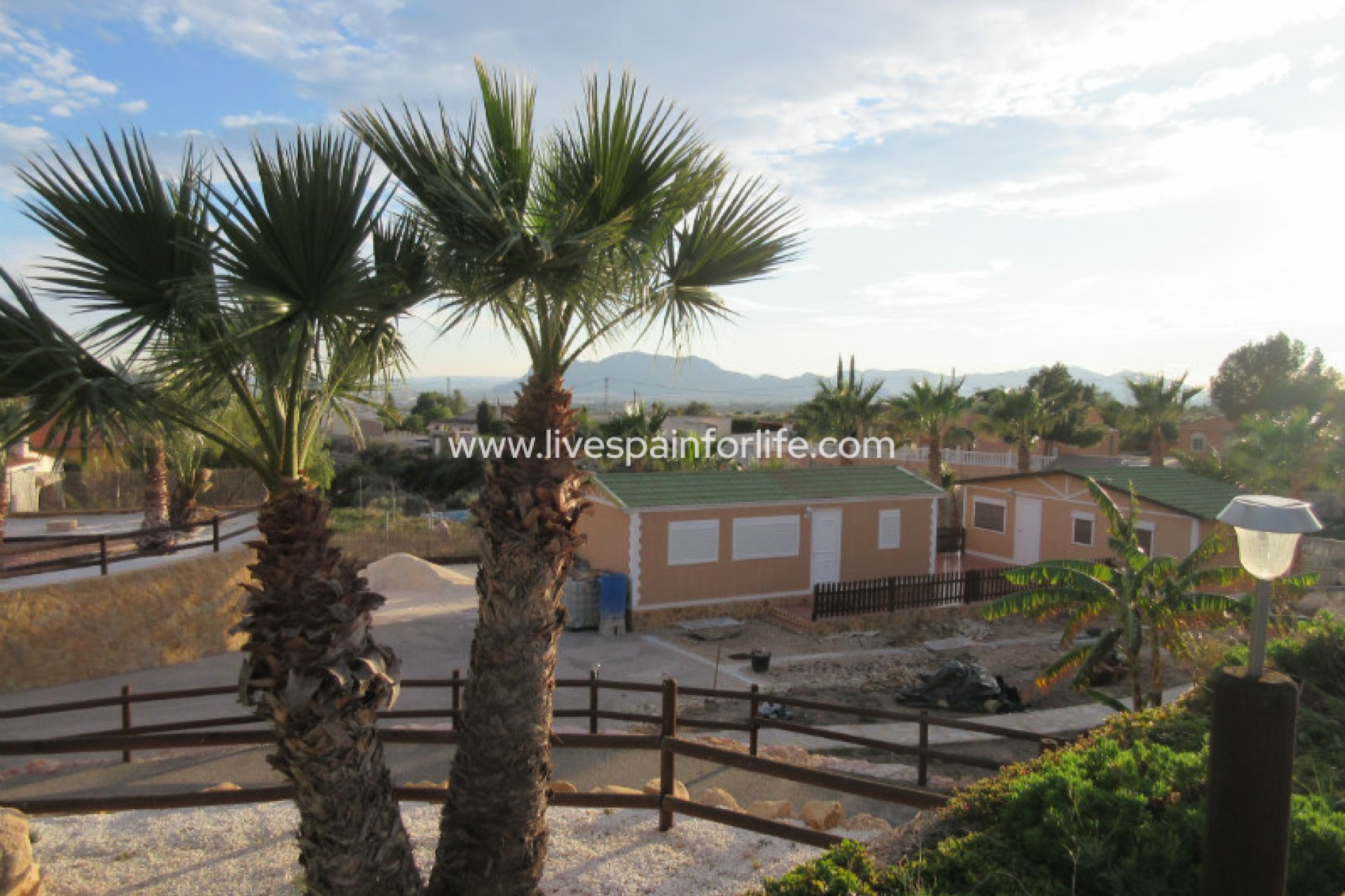 Resale - Country Property -
Albatera