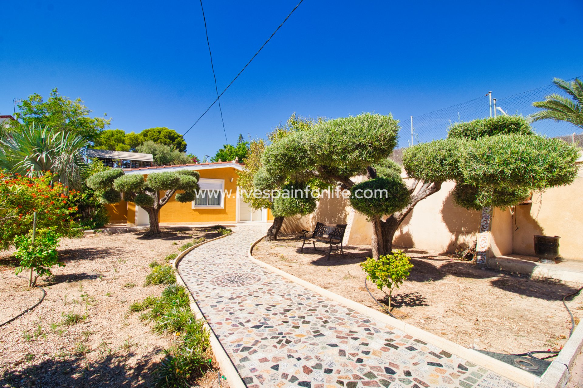 Resale - Country Property -
Albatera