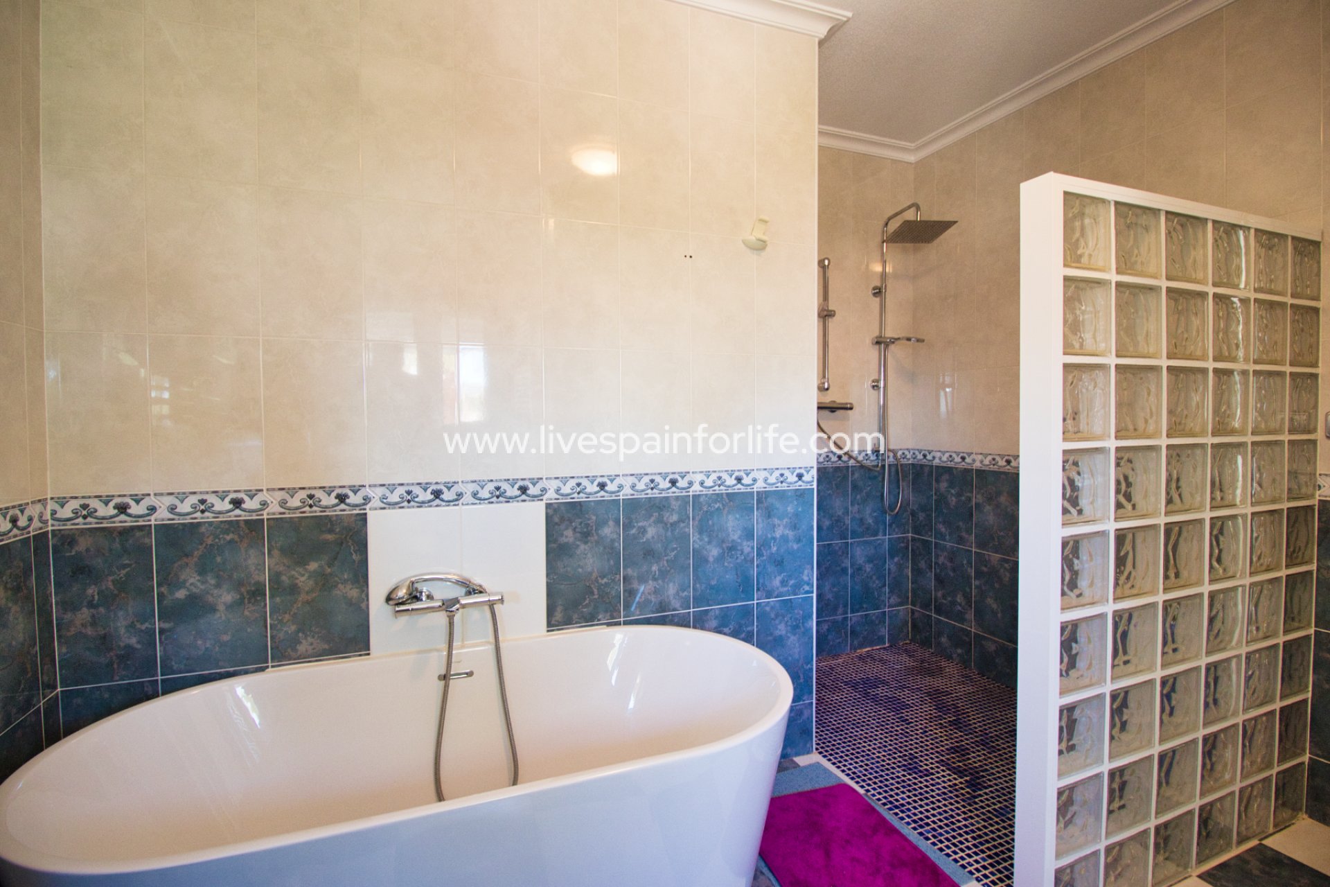 Resale - Country Property -
Albatera