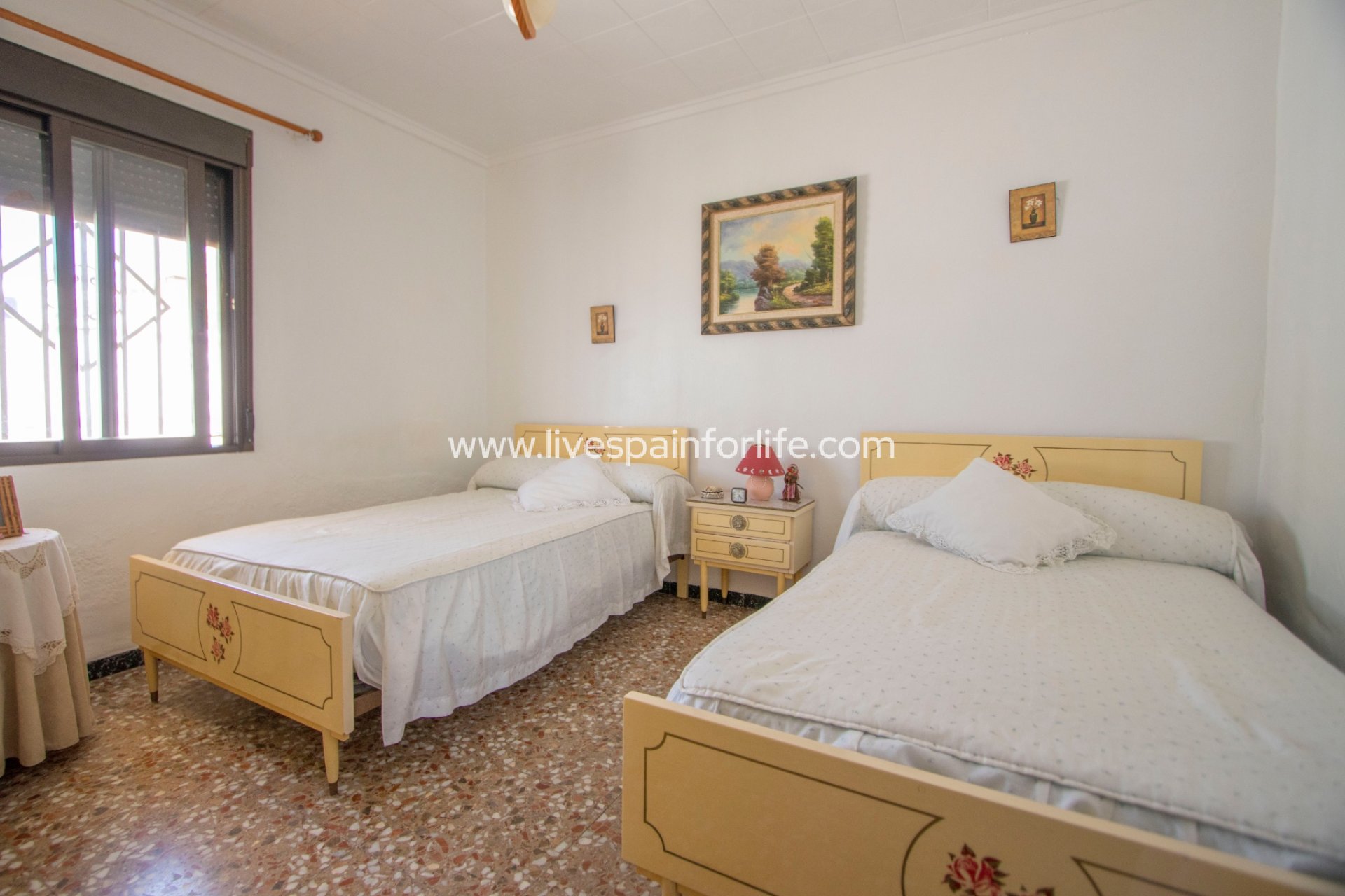 Resale - Country Property -
Albatera