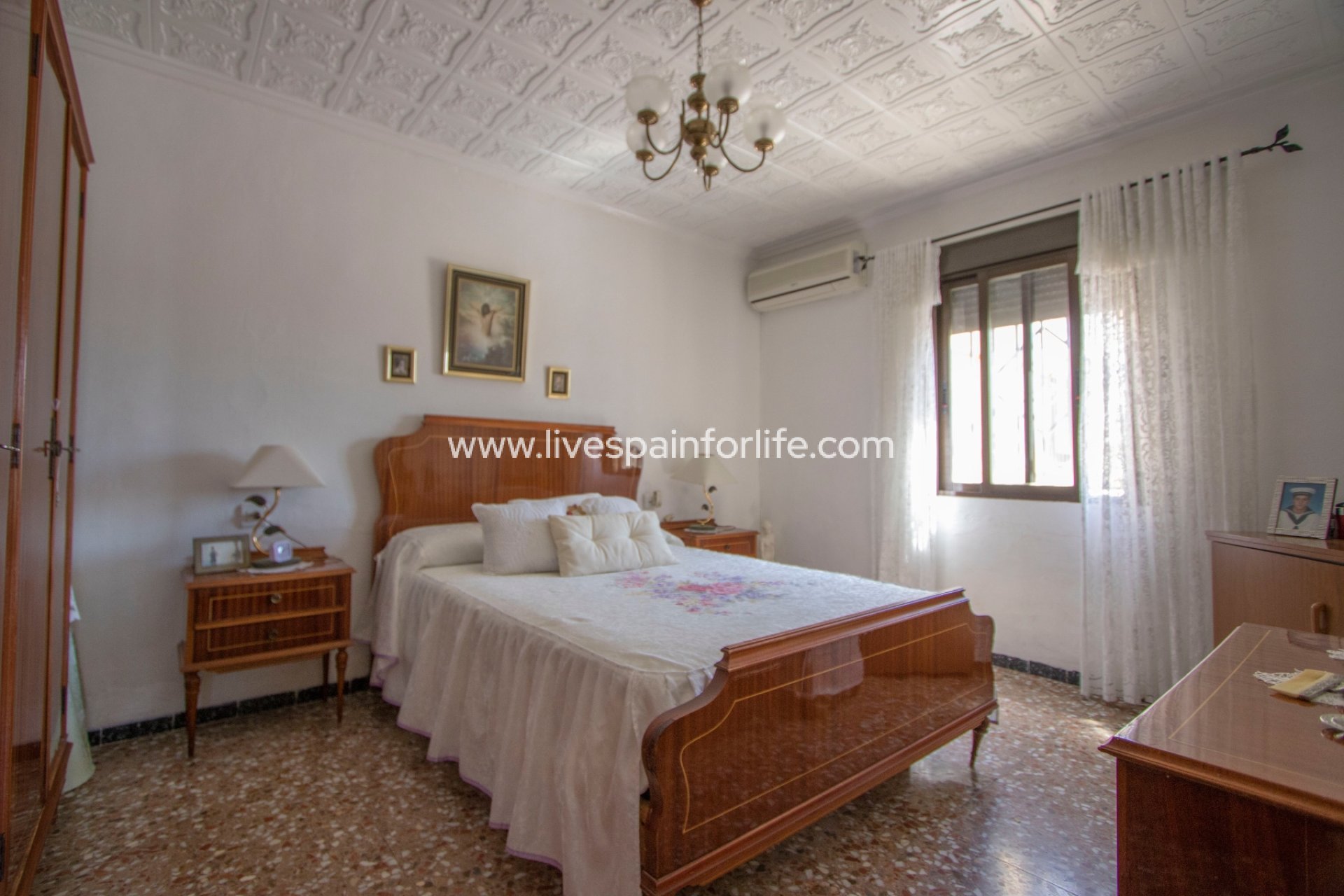 Resale - Country Property -
Albatera