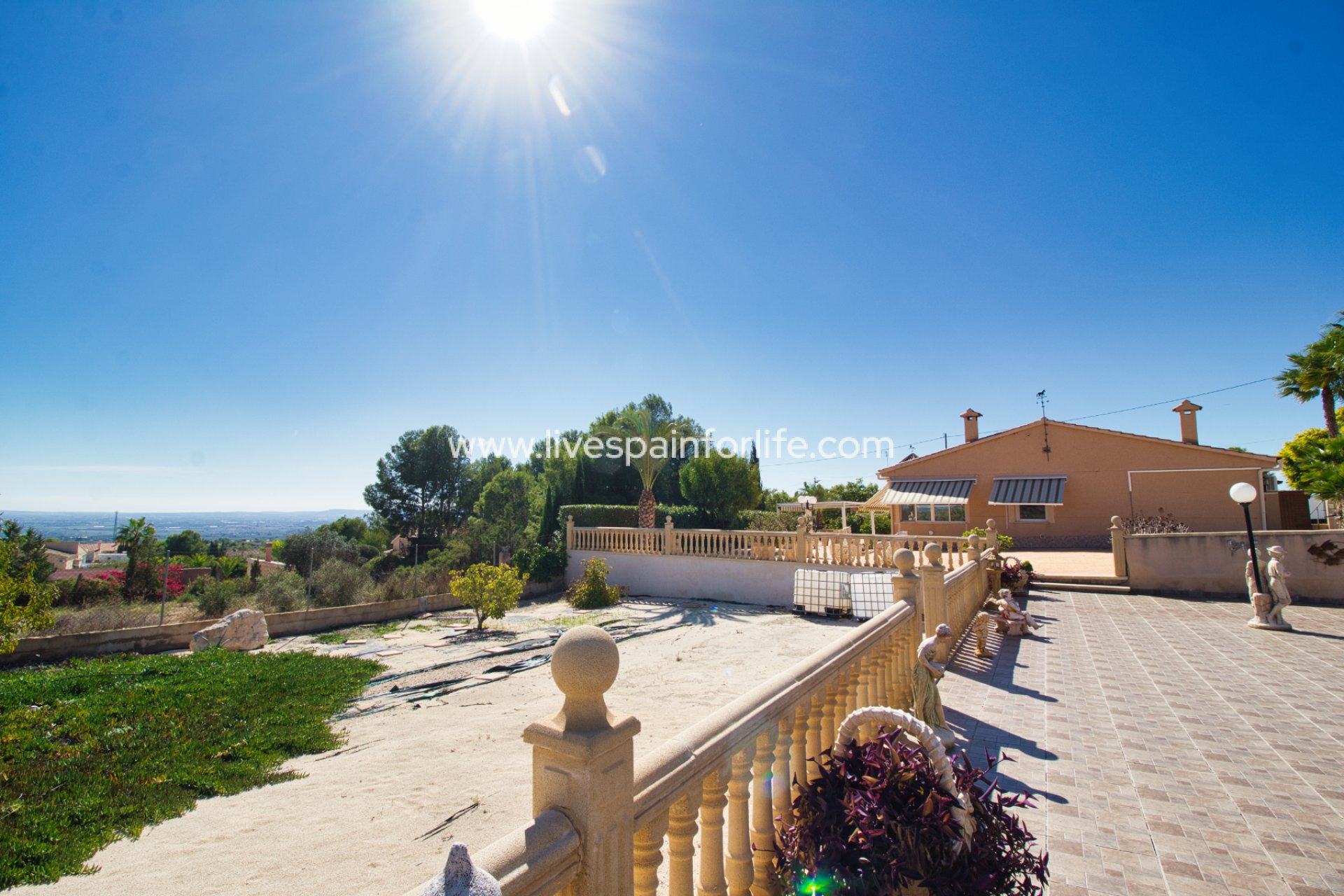 Resale - Country Property -
Albatera