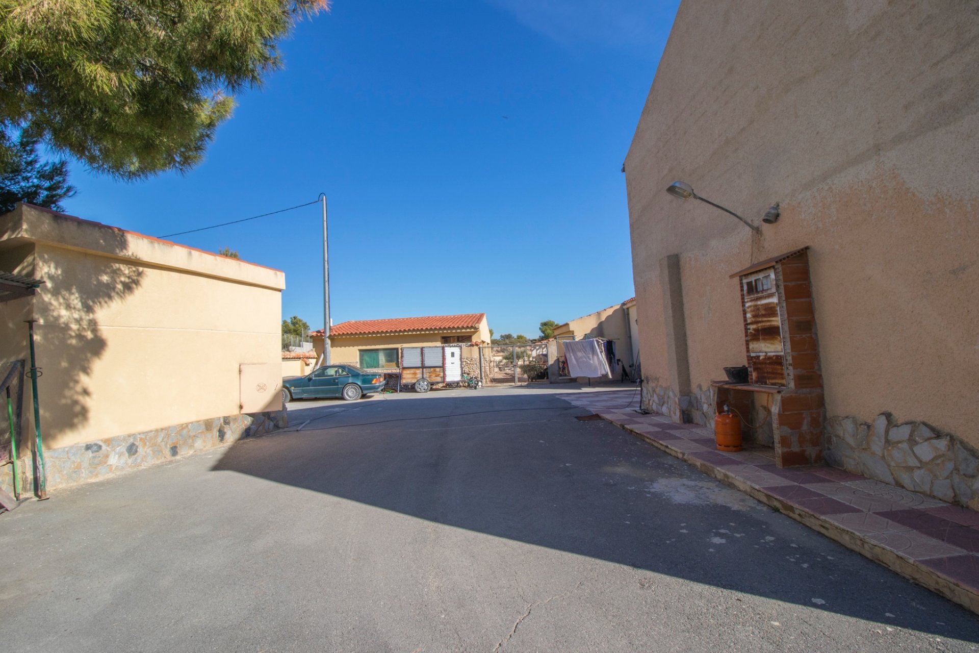 Resale - Country Property -
Alicante