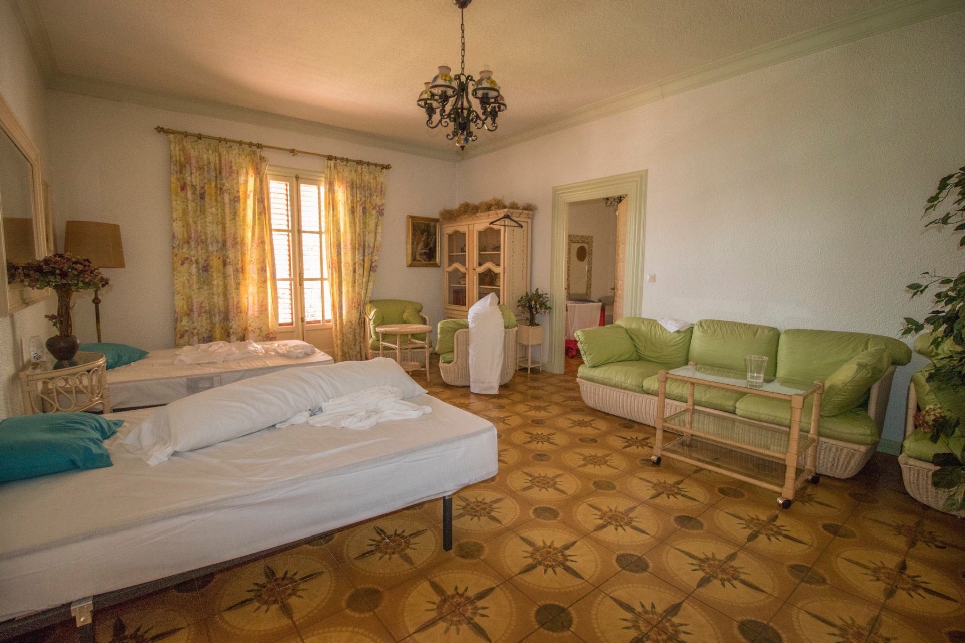 Resale - Country Property -
Alicante