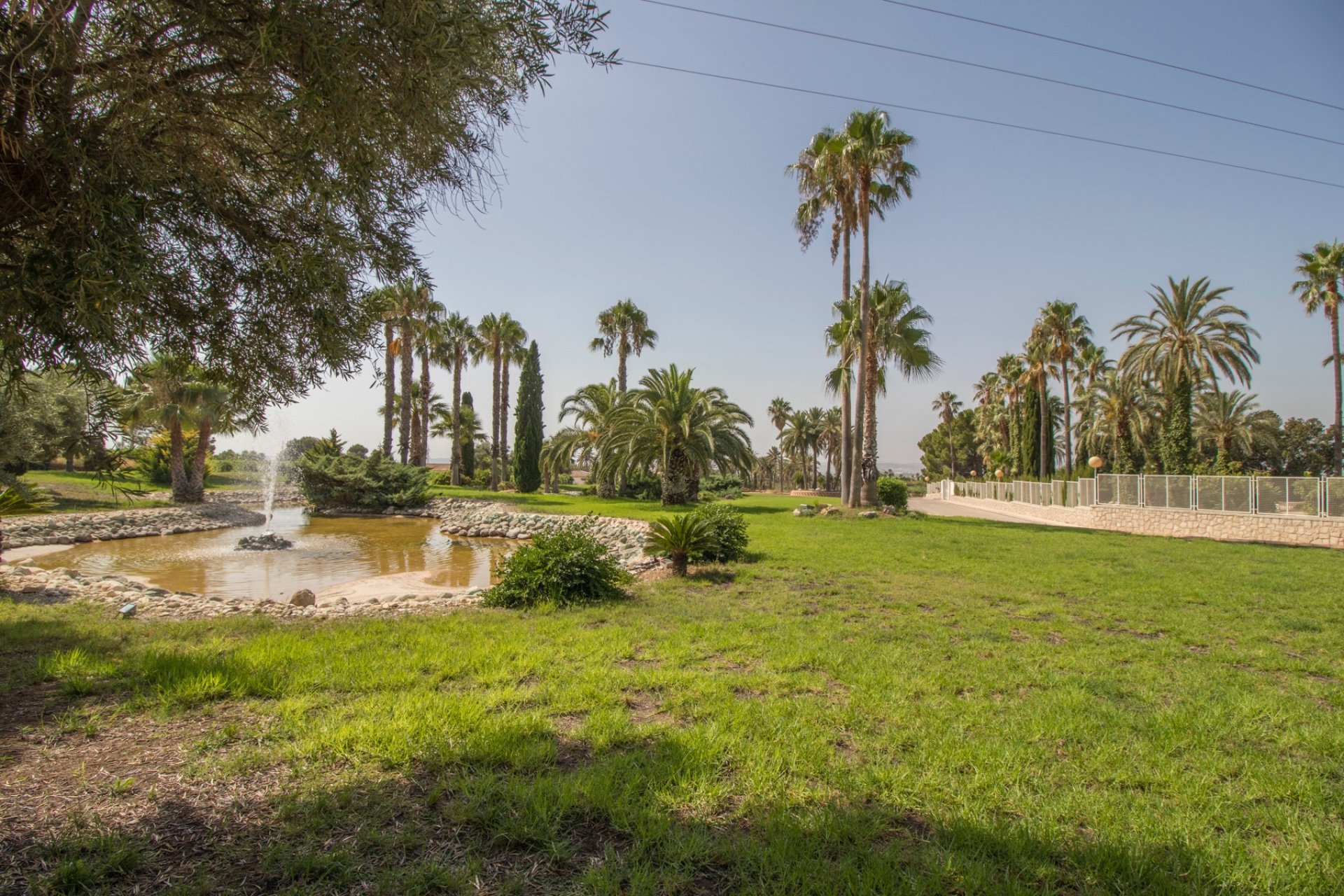 Resale - Country Property -
Alicante