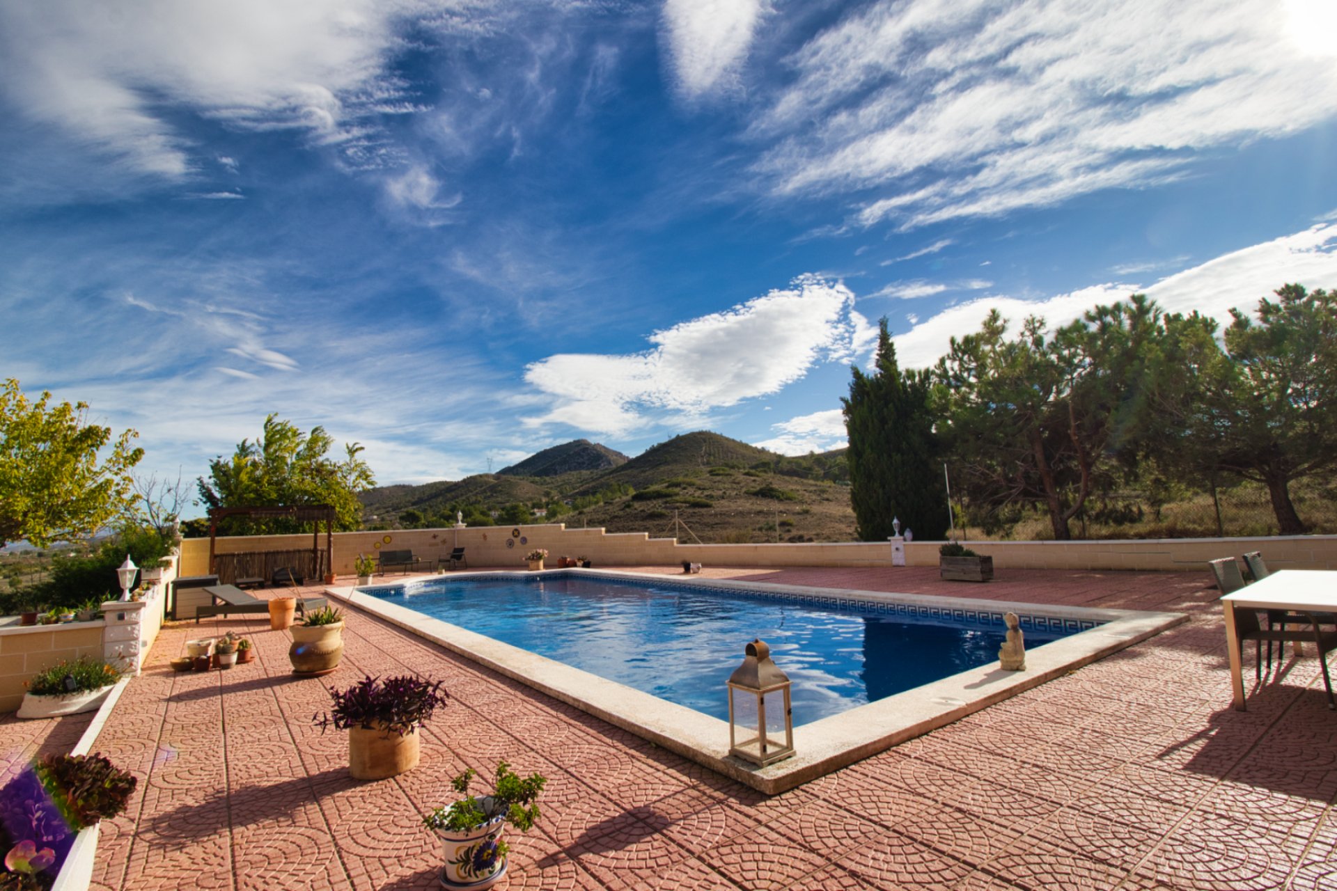 Resale - Country Property -
Alicante