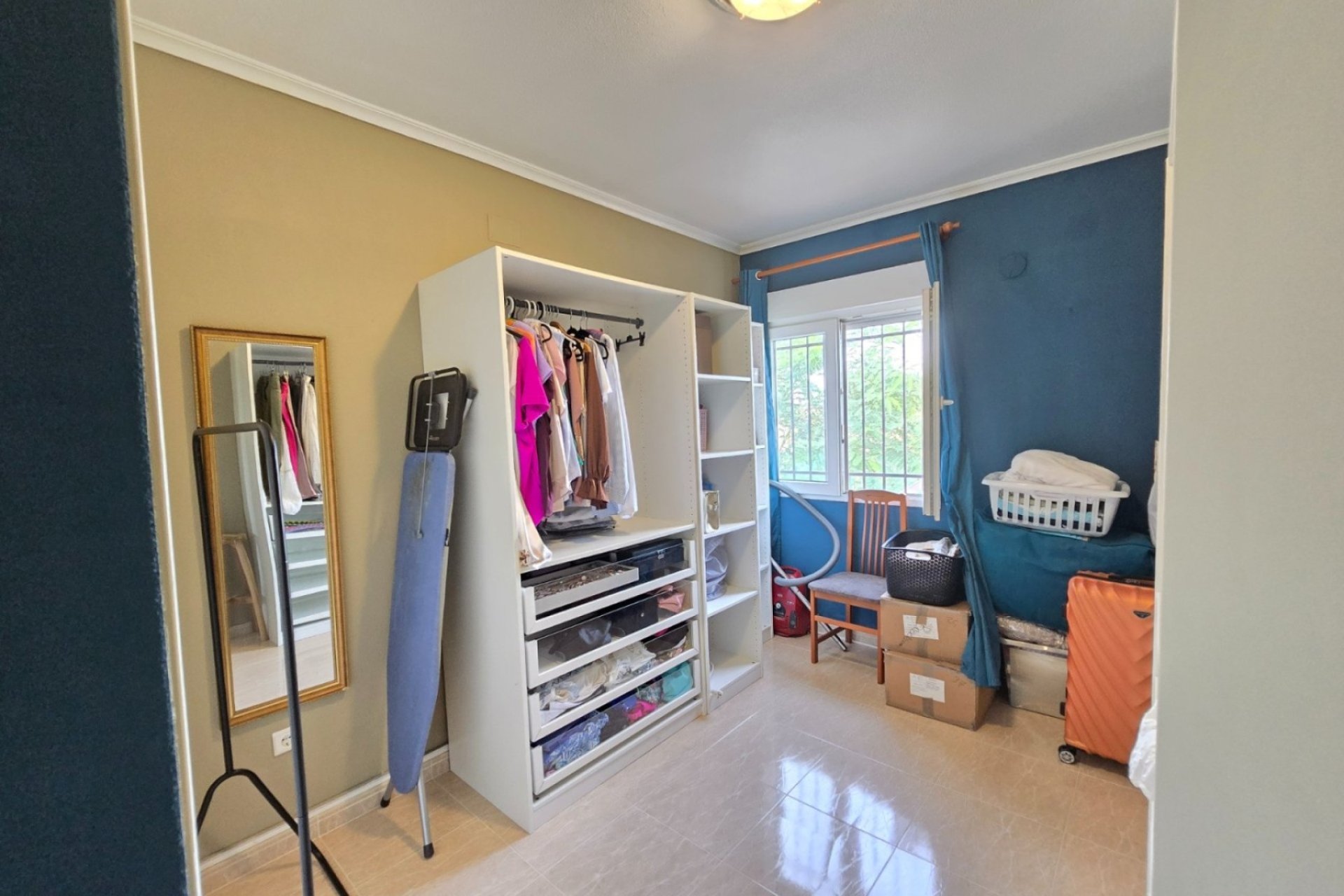 Resale - Country Property -
Alicante