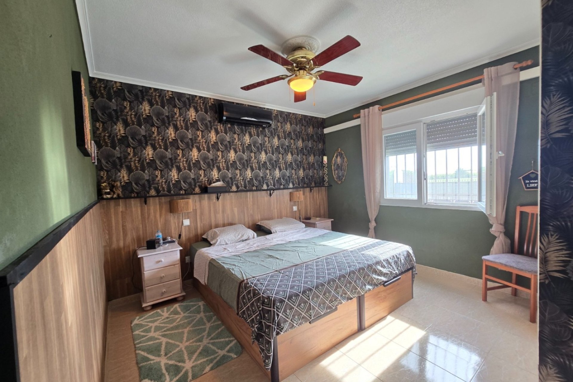 Resale - Country Property -
Alicante