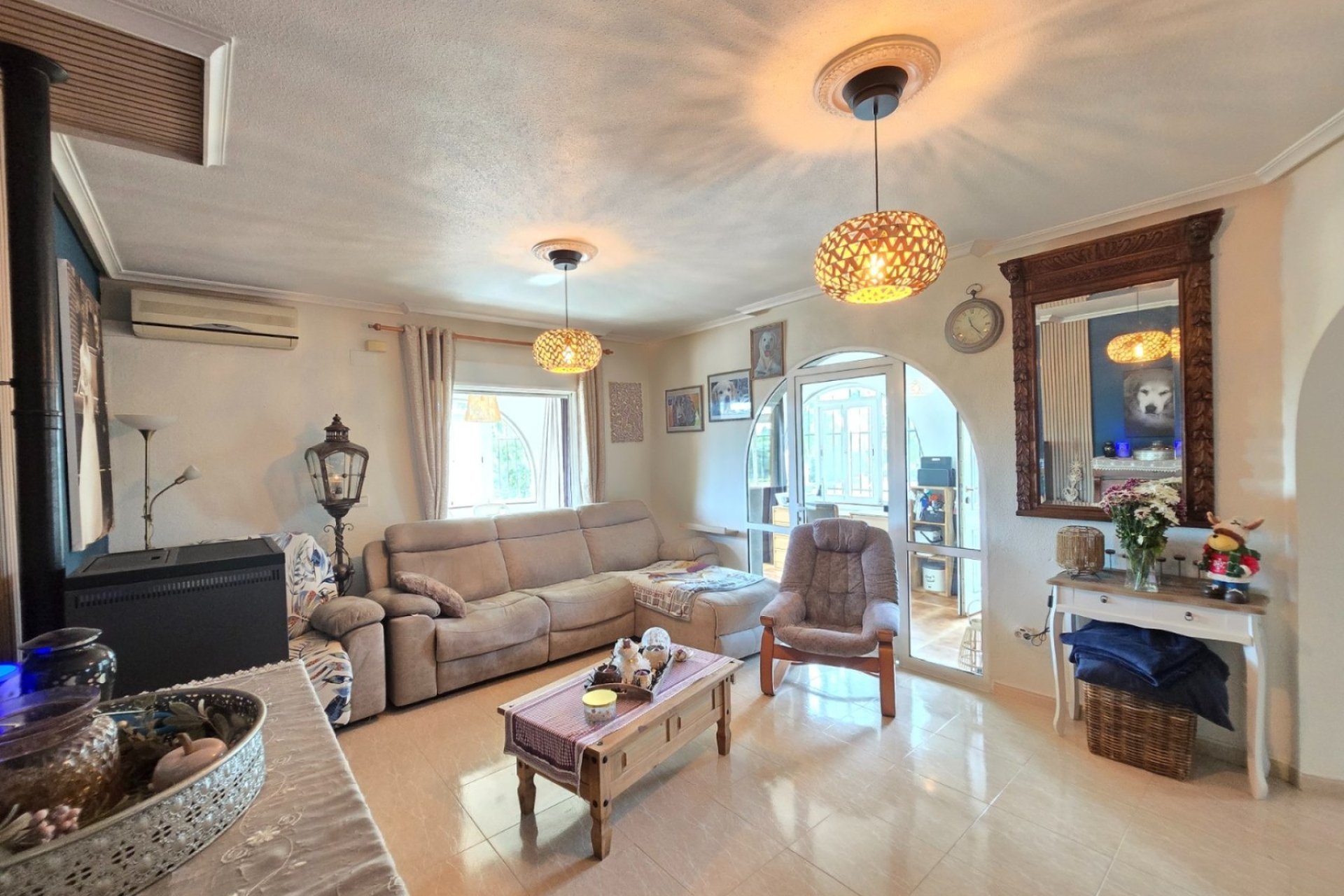 Resale - Country Property -
Alicante