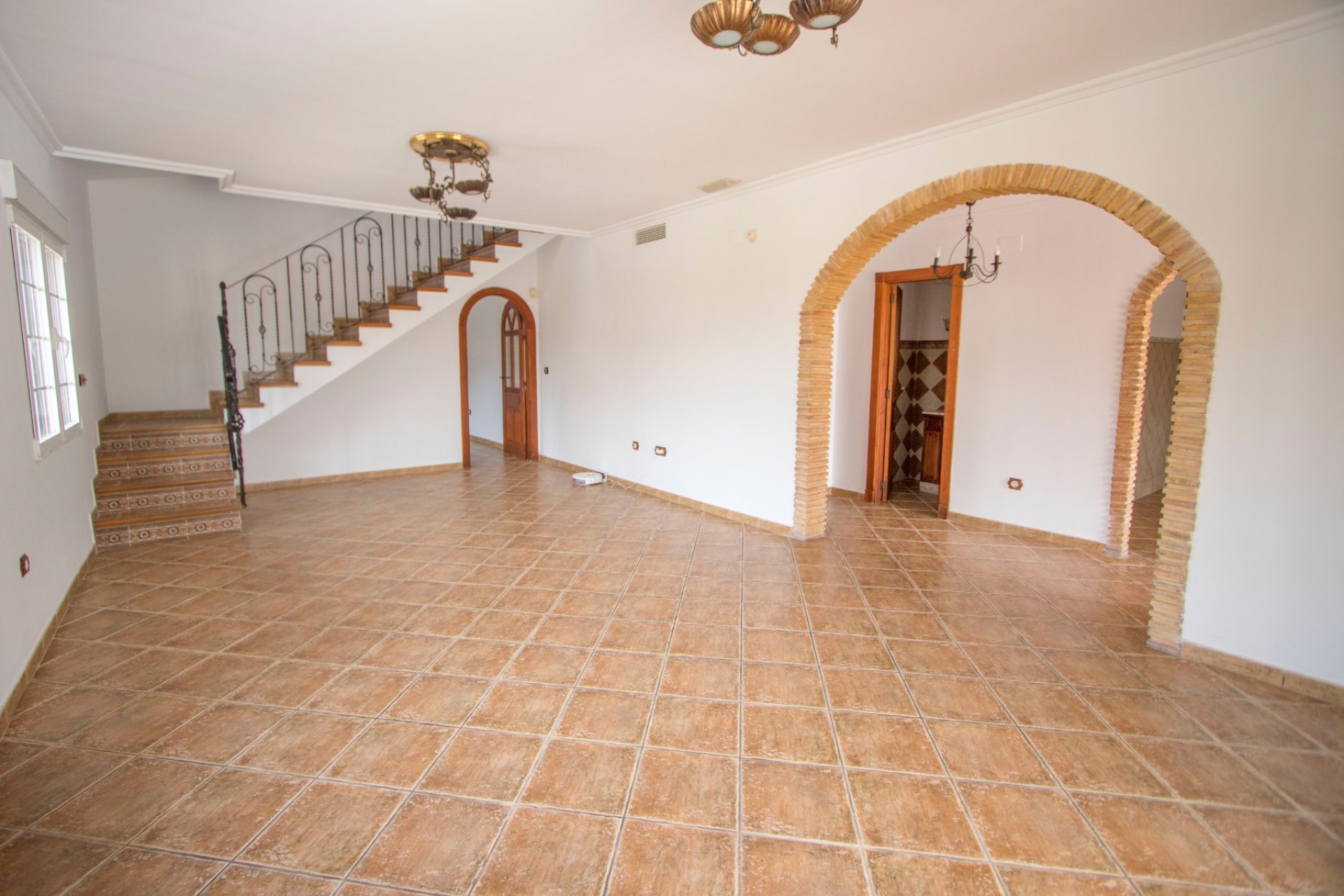 Resale - Country Property -
Alicante