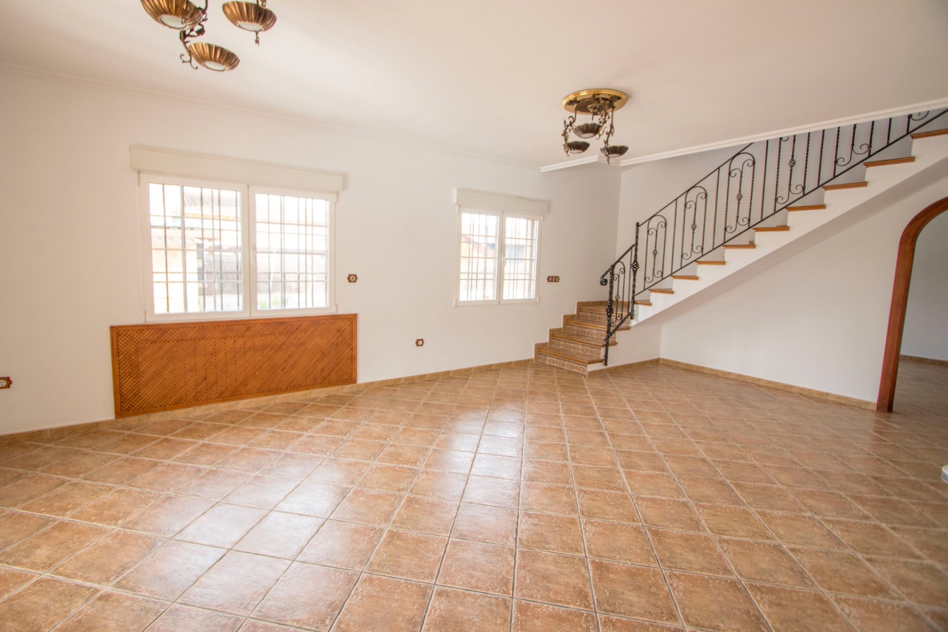 Resale - Country Property -
Alicante