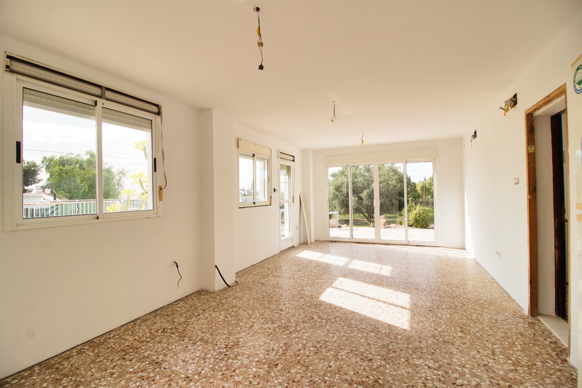 Resale - Country Property -
Alicante