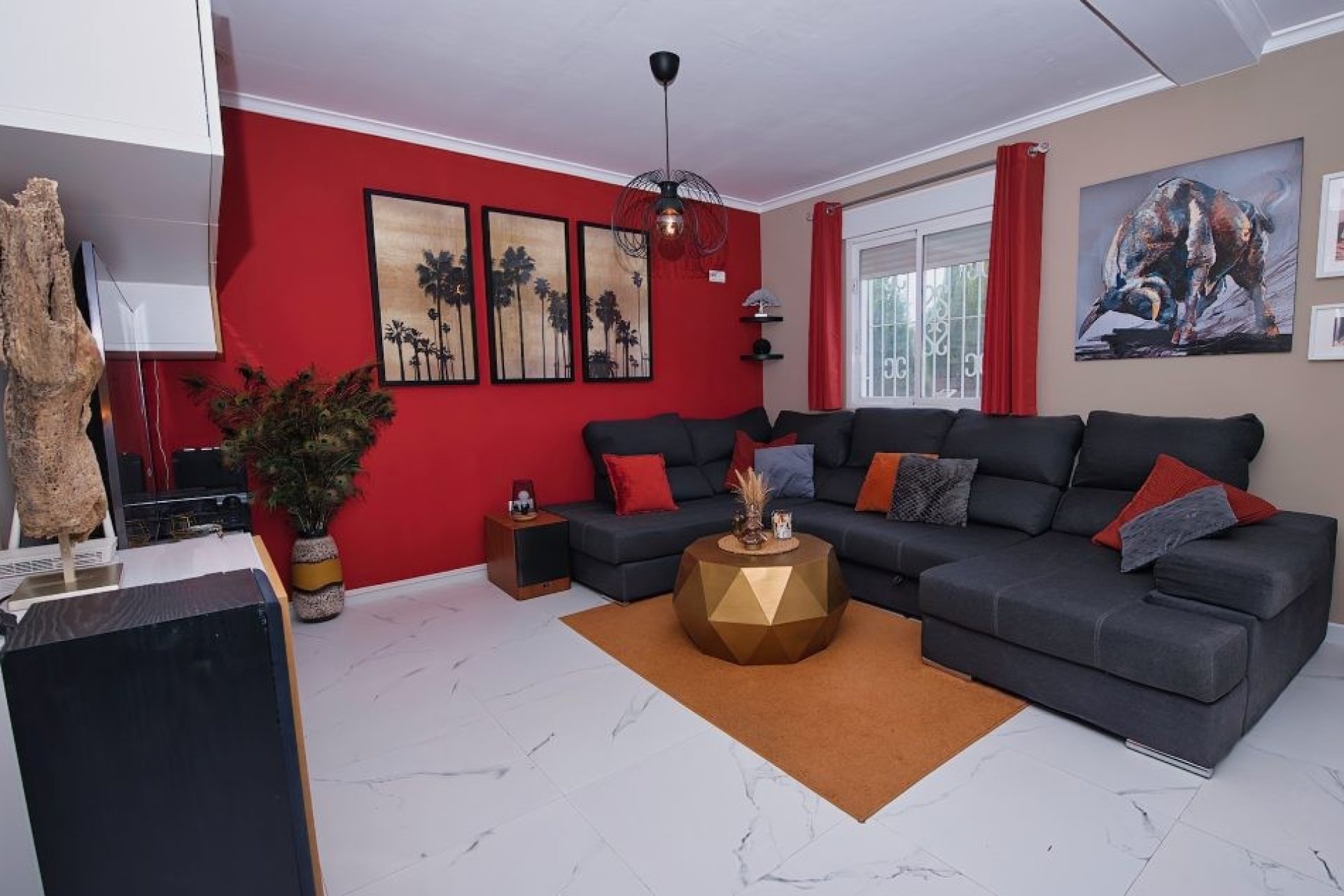 Resale - Country Property -
Alicante