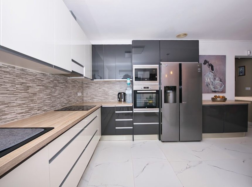 Resale - Country Property -
Alicante