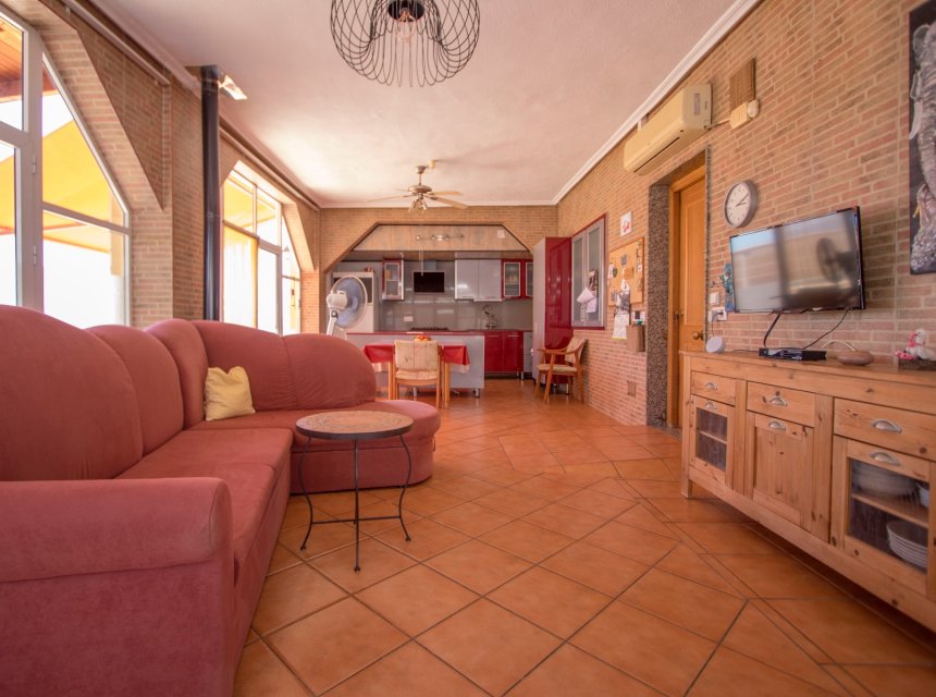 Resale - Country Property -
Alicante