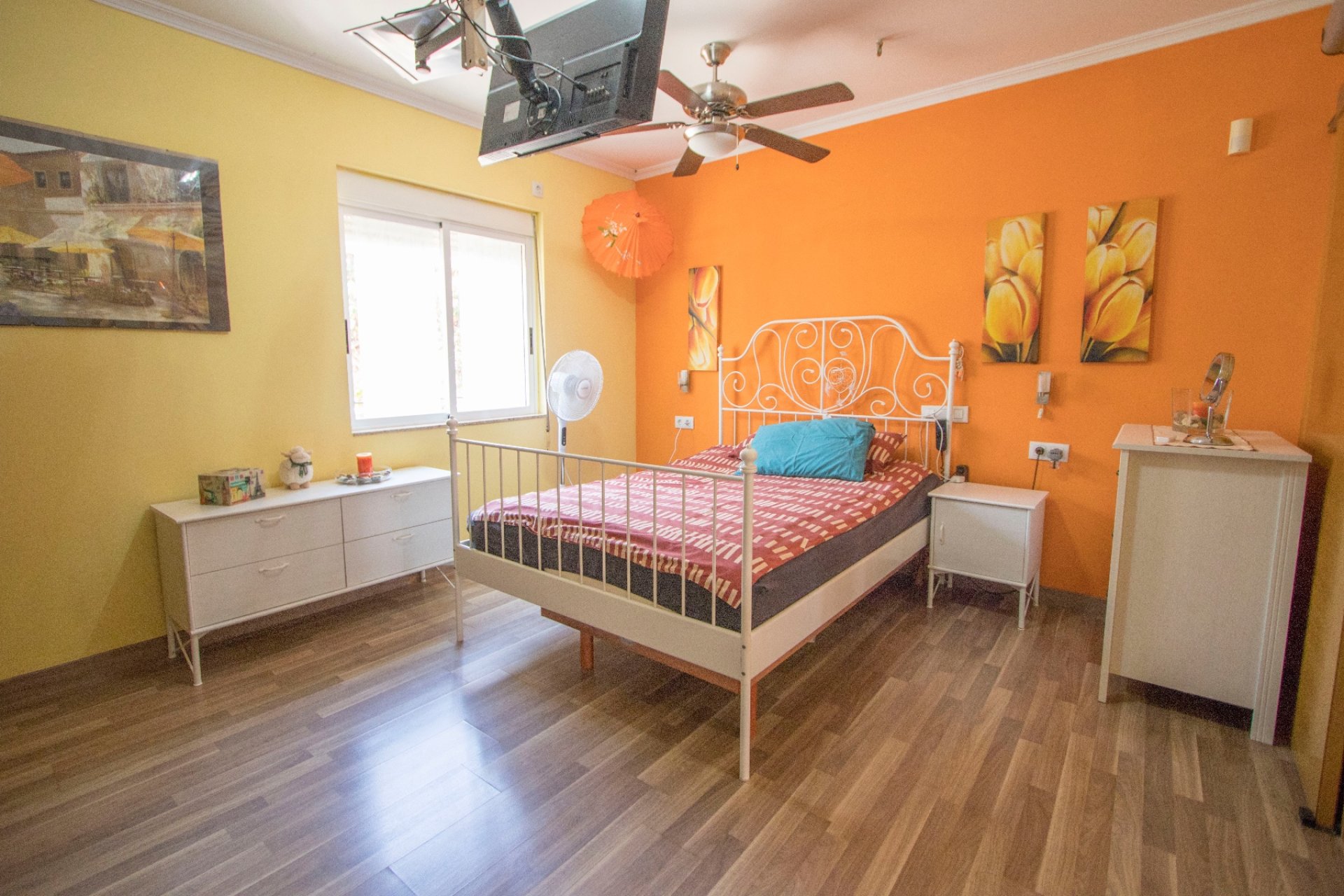 Resale - Country Property -
Alicante