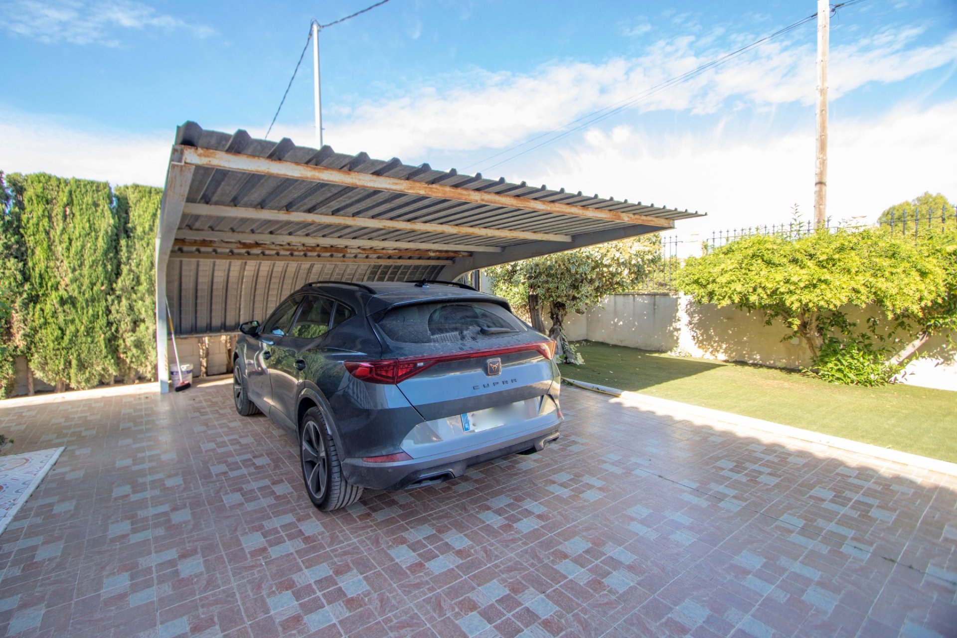 Resale - Country Property -
Alicante