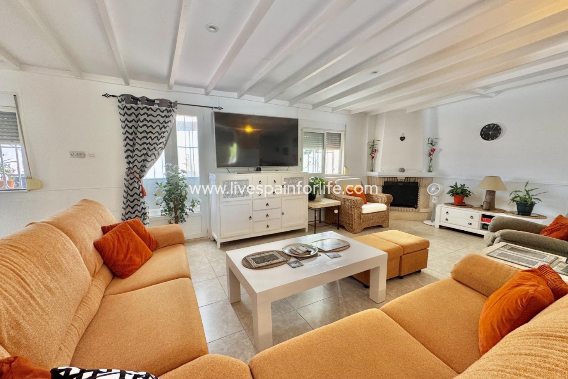 Resale - Country Property -
Alicante