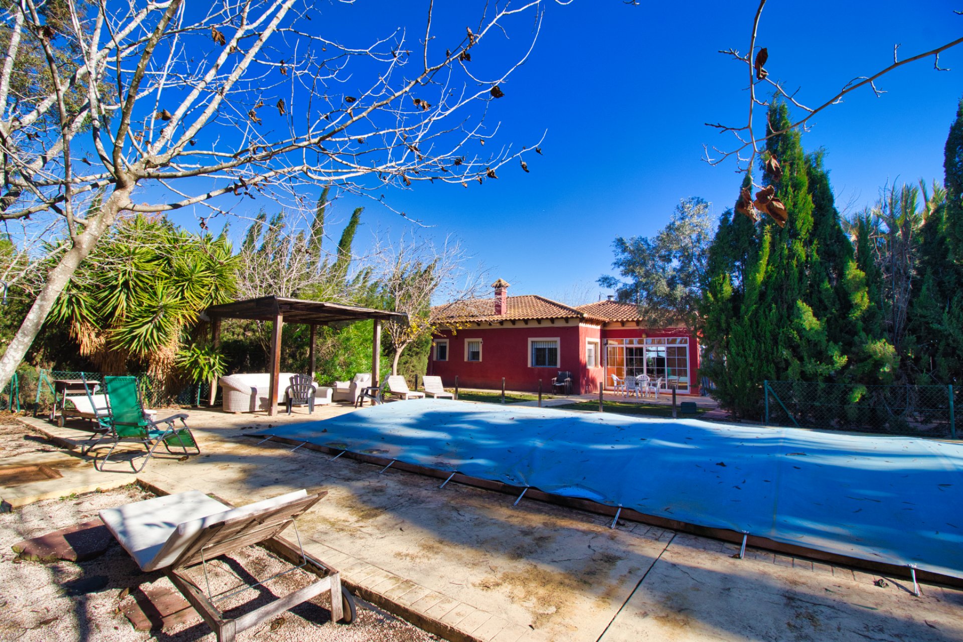 Resale - Country Property -
Alicante