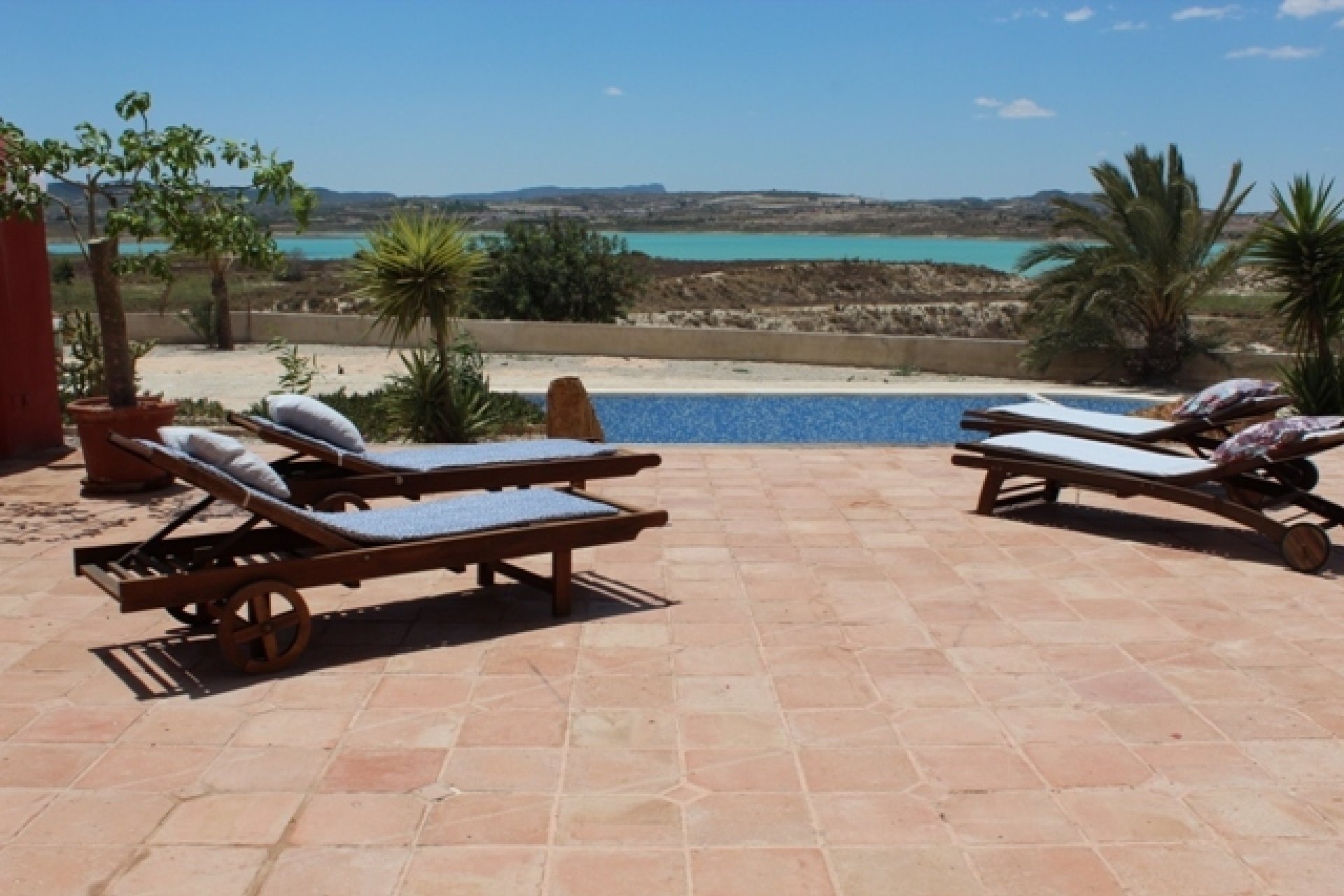 Resale - Country Property -
Alicante