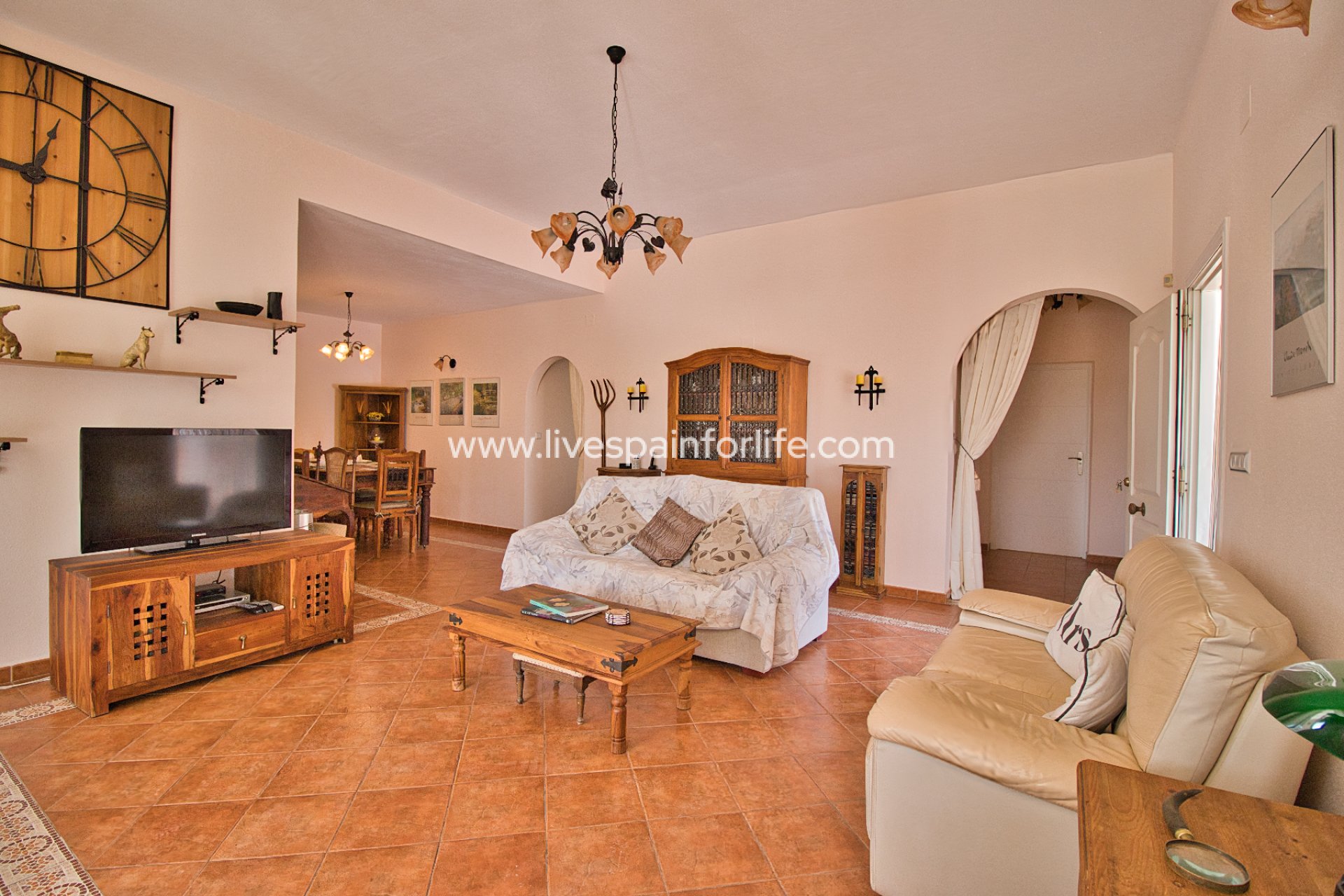 Resale - Country Property -
Alicante