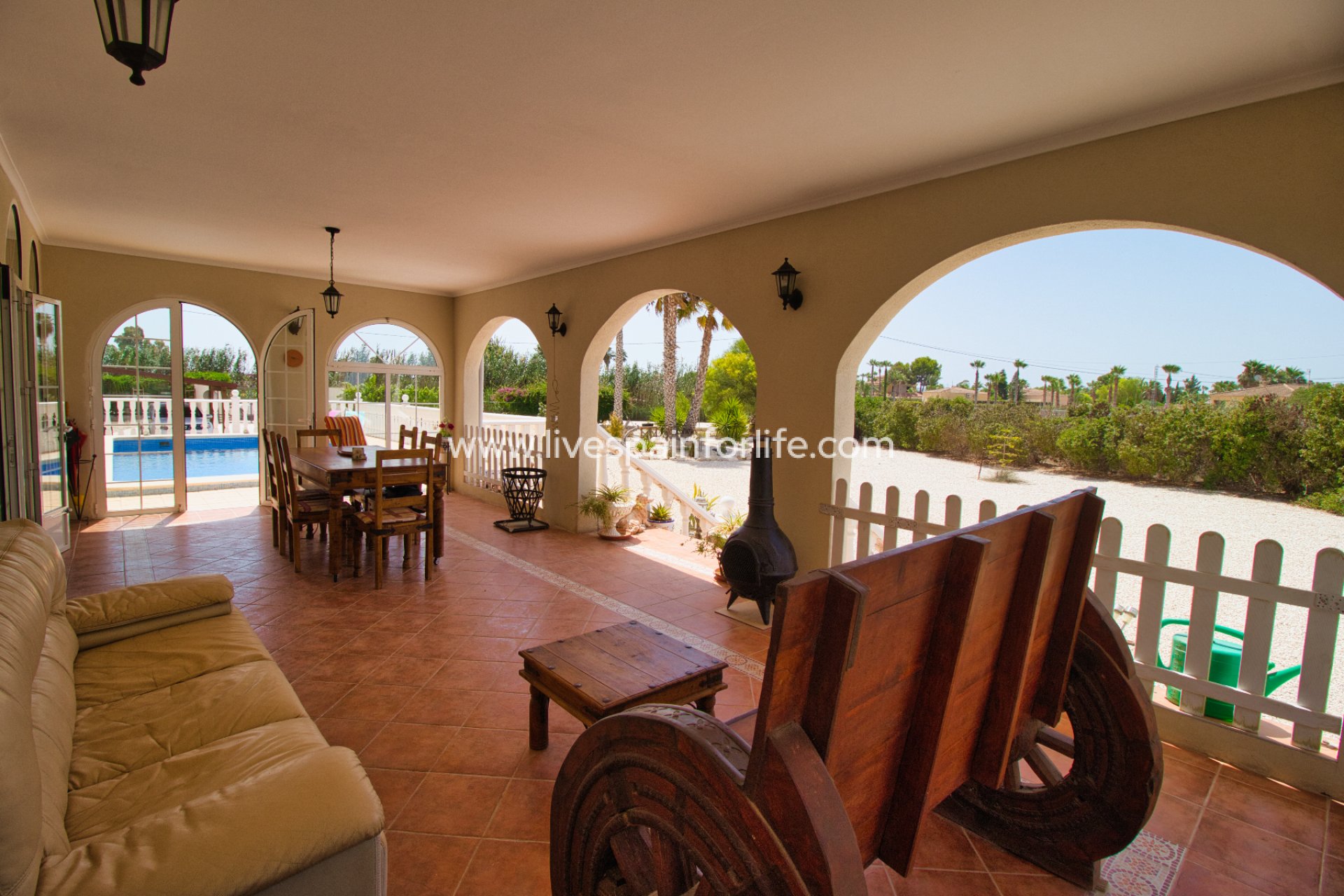 Resale - Country Property -
Alicante